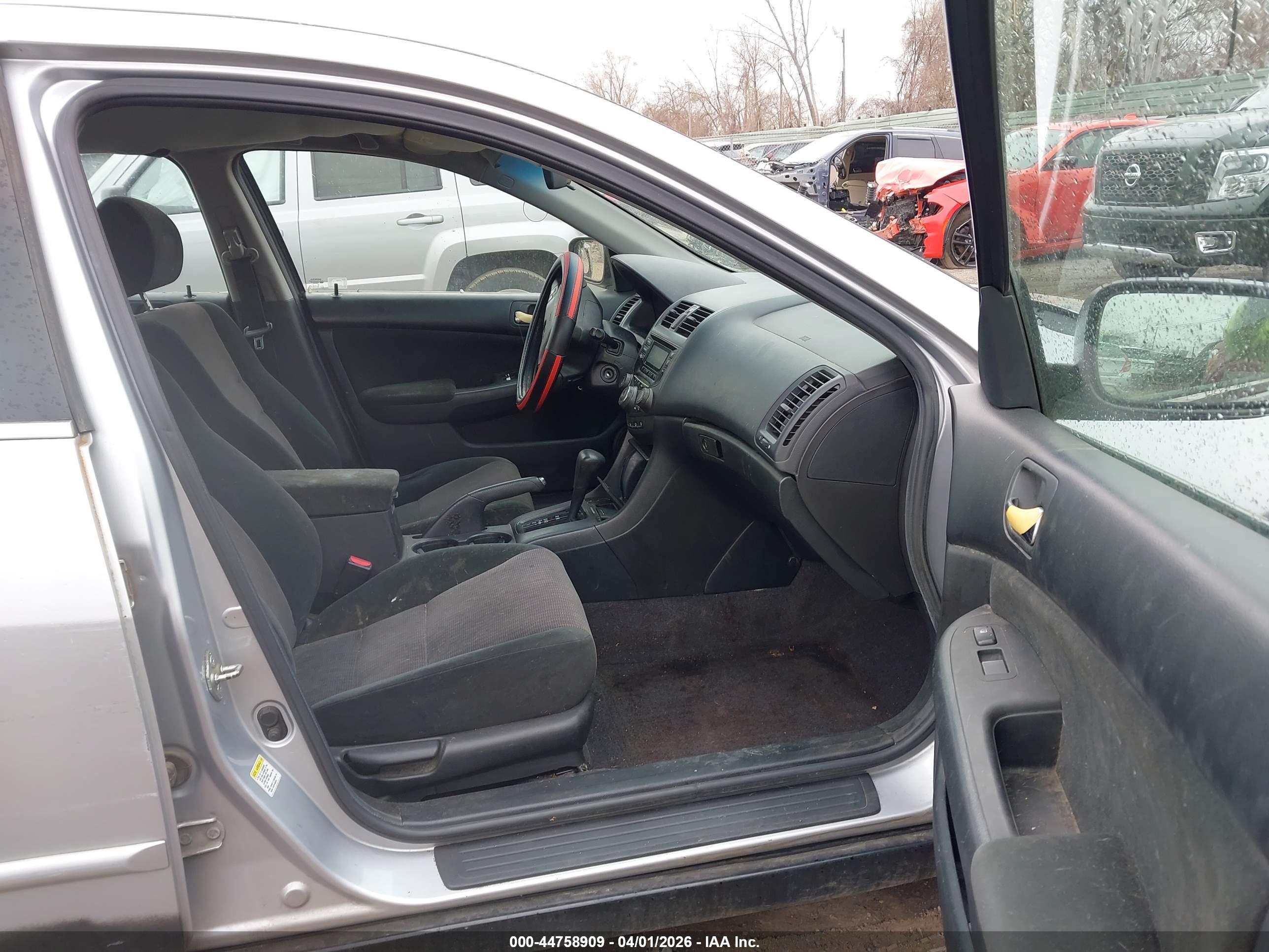 HONDA ACCORD image 5