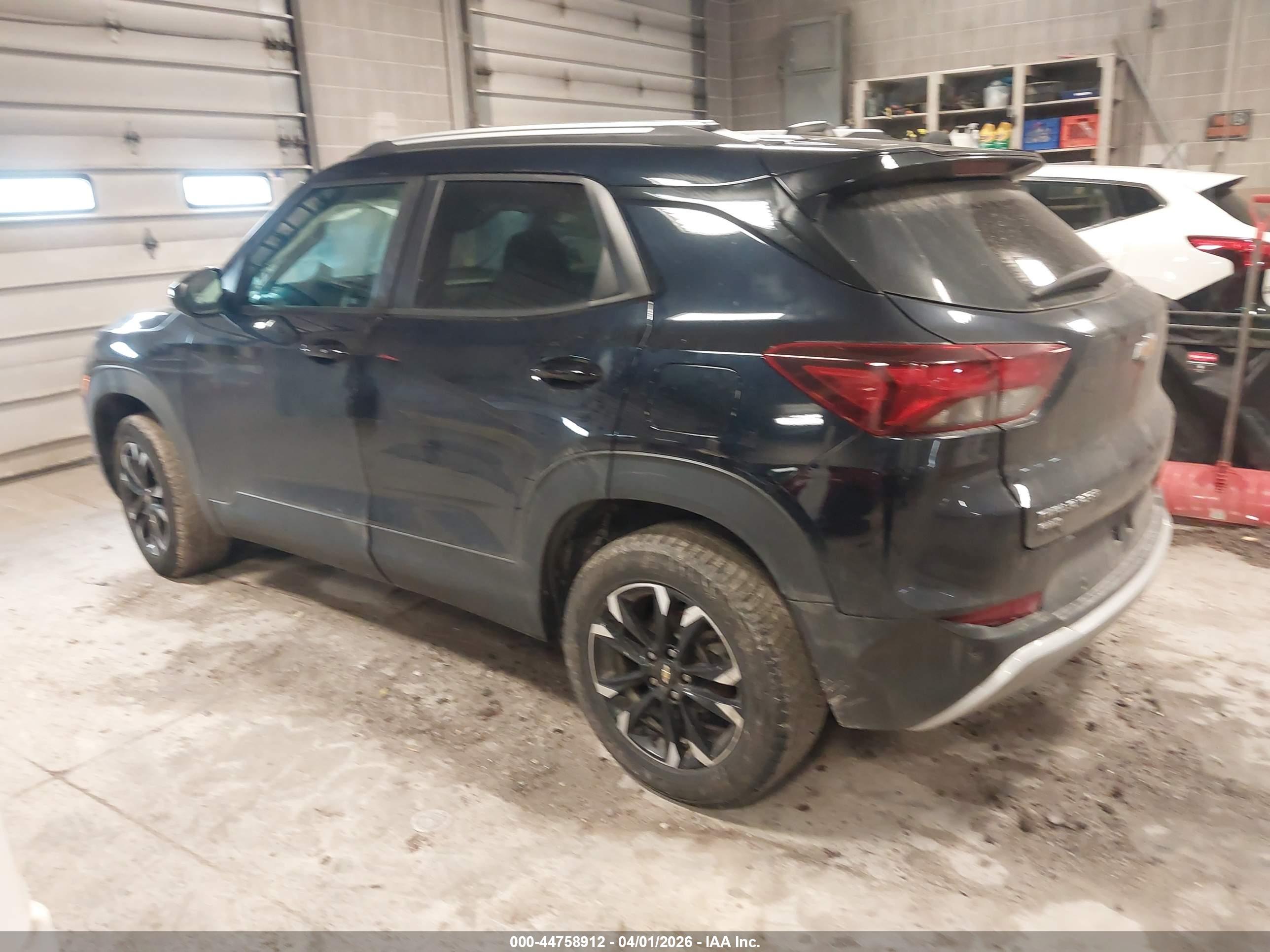 CHEVROLET TRAILBLAZER image 3