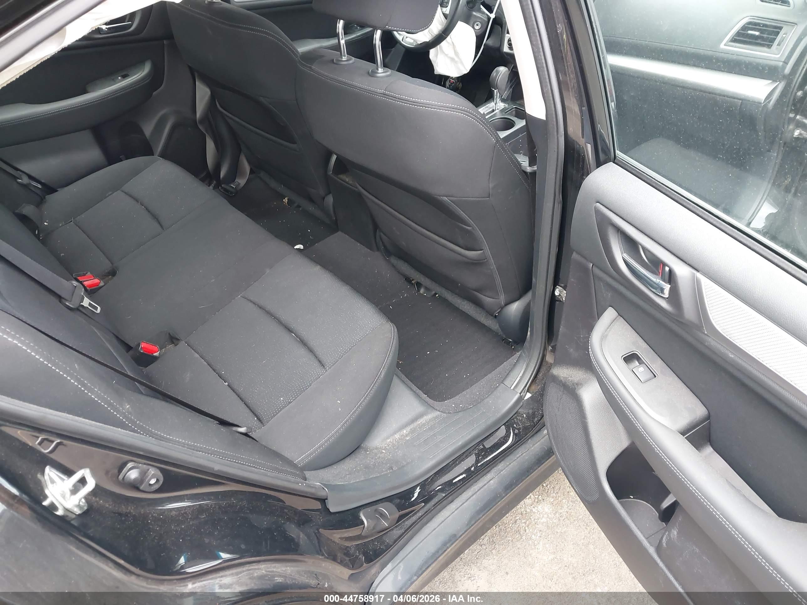 SUBARU LEGACY image 8