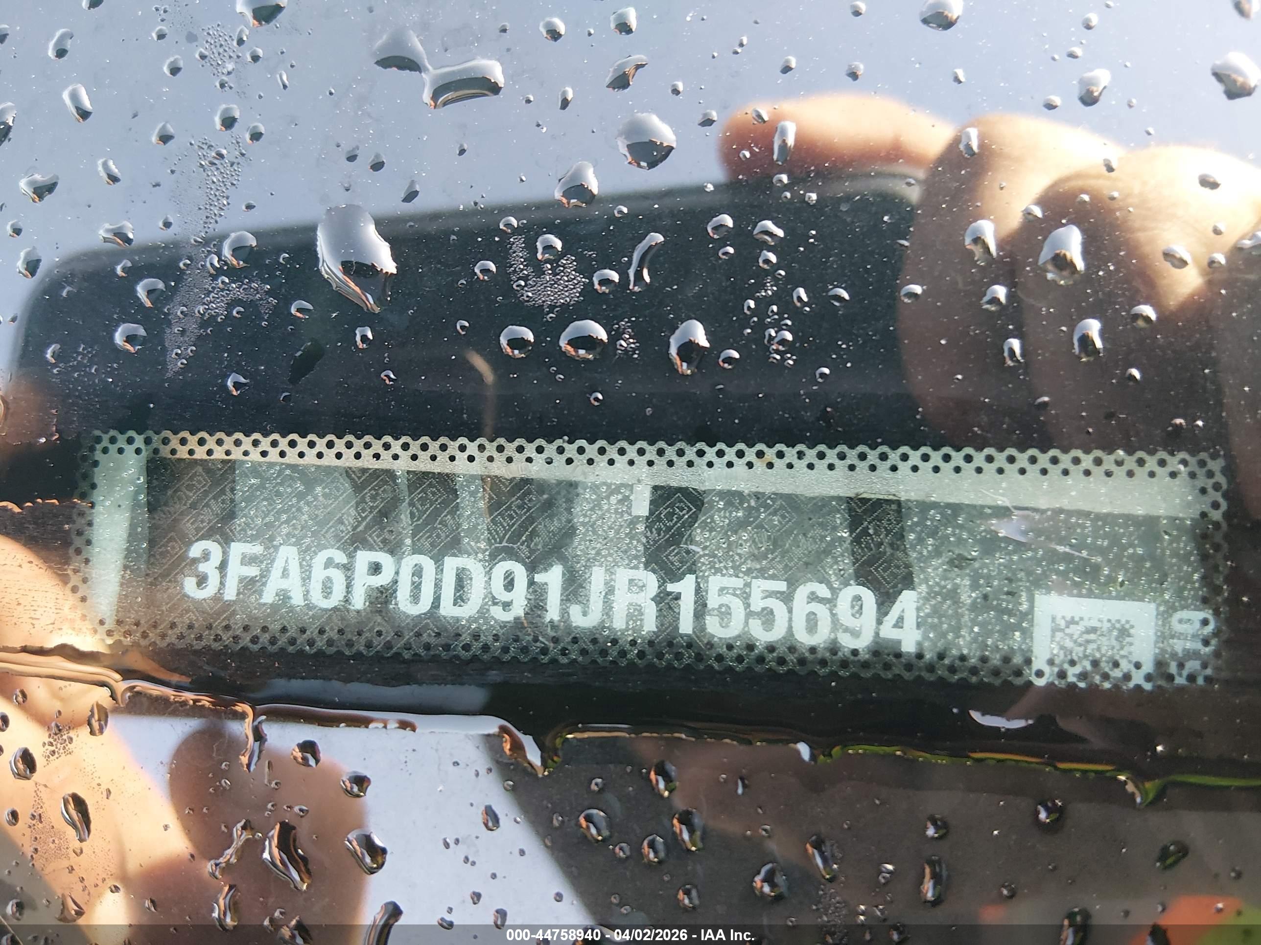 FORD FUSION image 9
