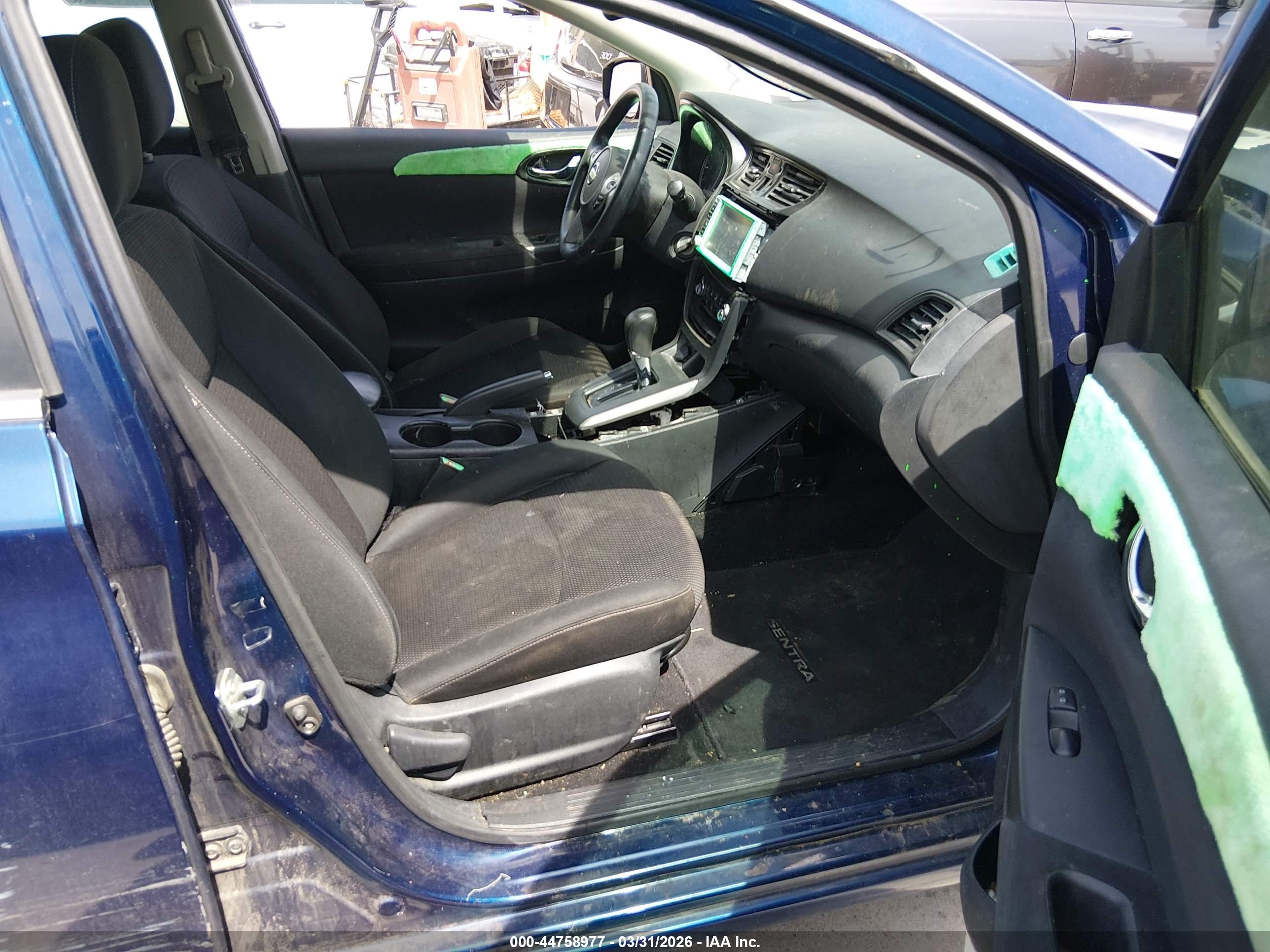 NISSAN SENTRA image 5