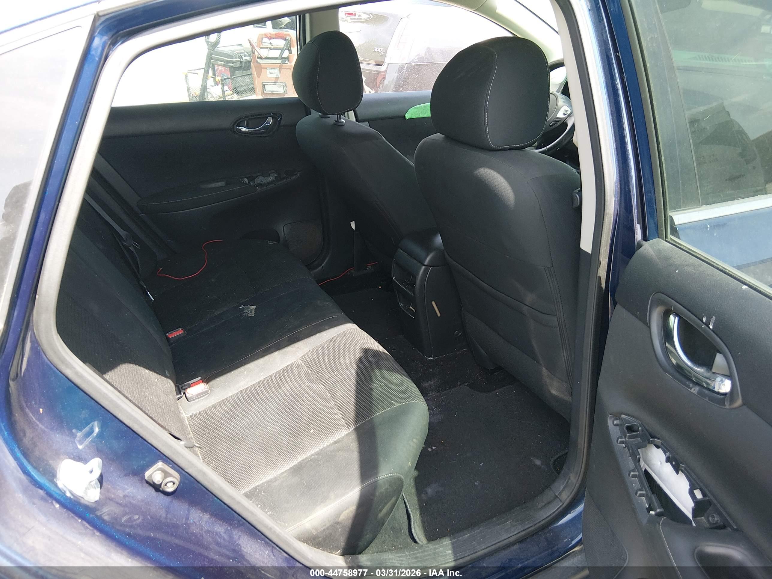 NISSAN SENTRA image 8