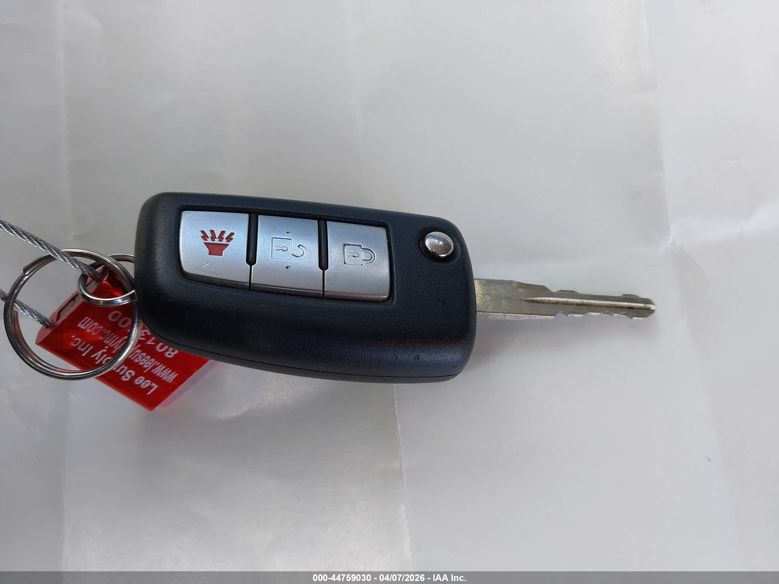 NISSAN ROGUE image 11