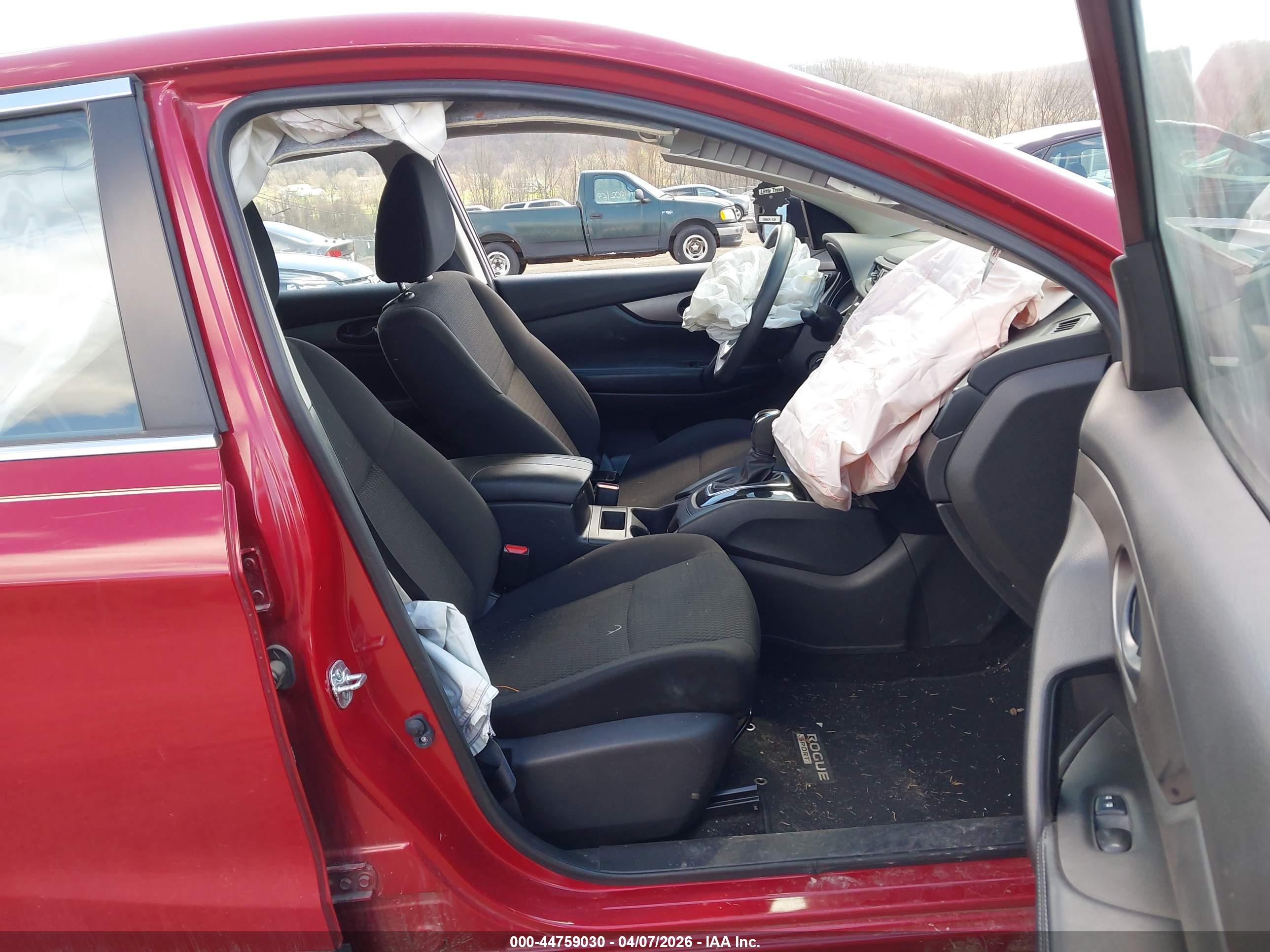 NISSAN ROGUE image 5