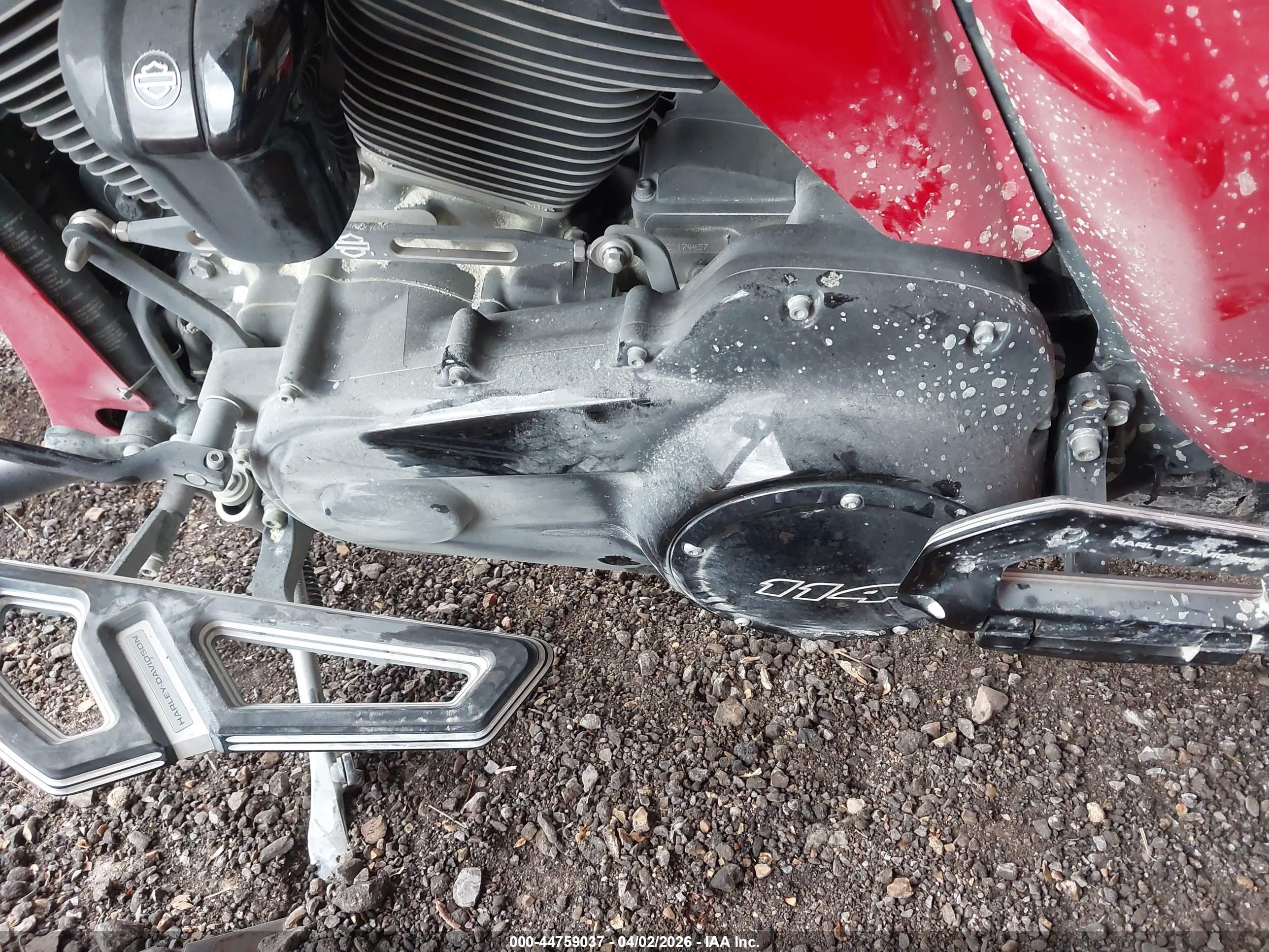 HARLEY-DAVIDSON FLTRXS image 8