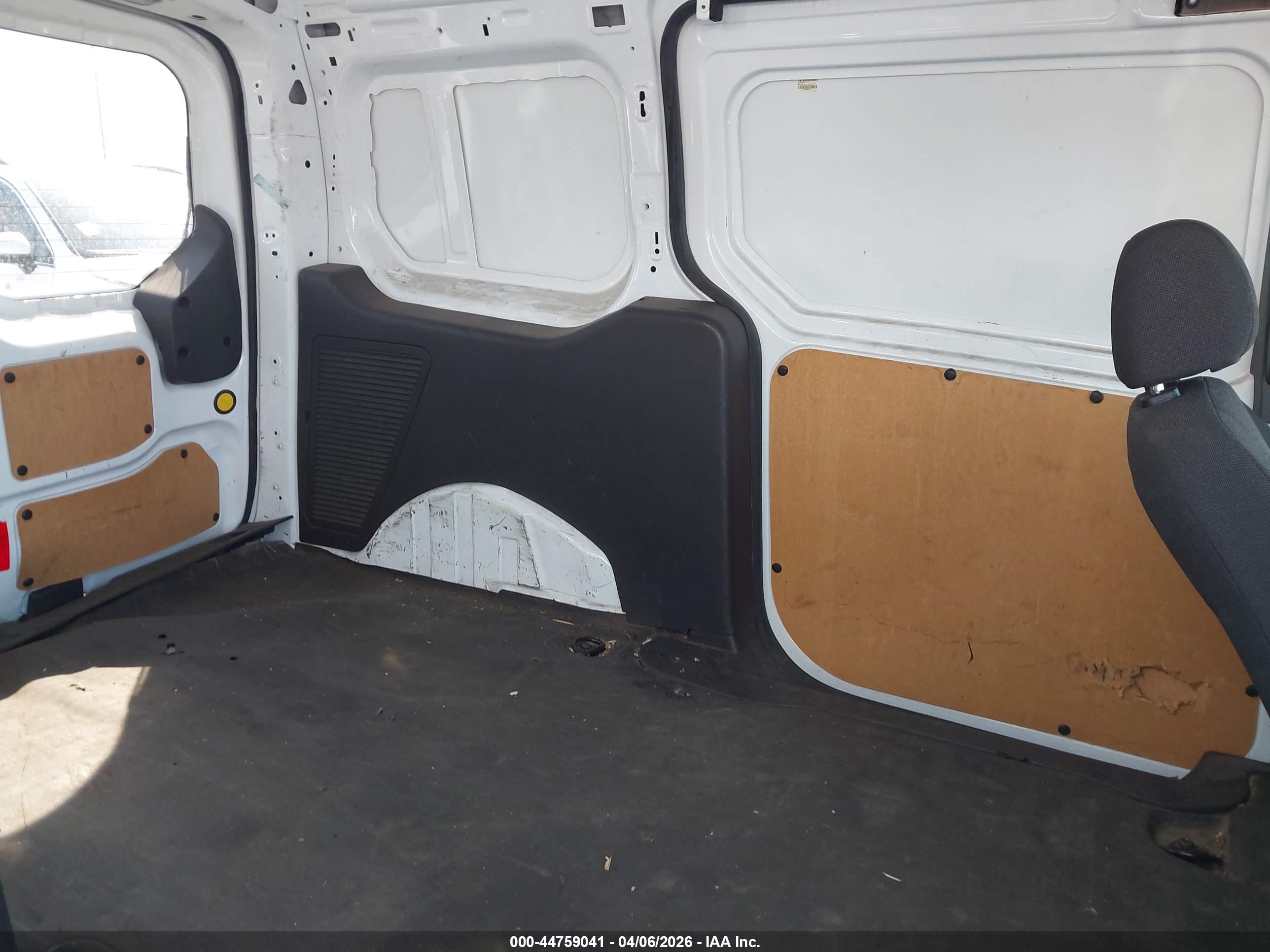 FORD TRANSIT image 8