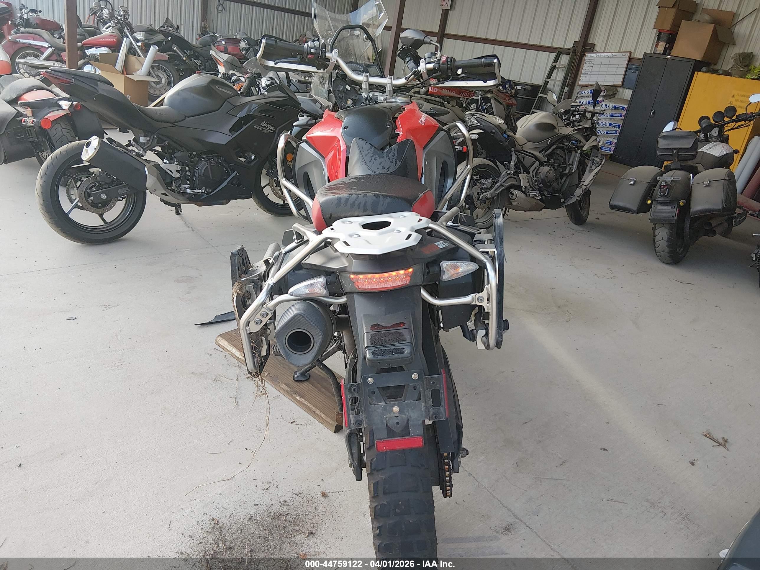 BMW F800 image 6