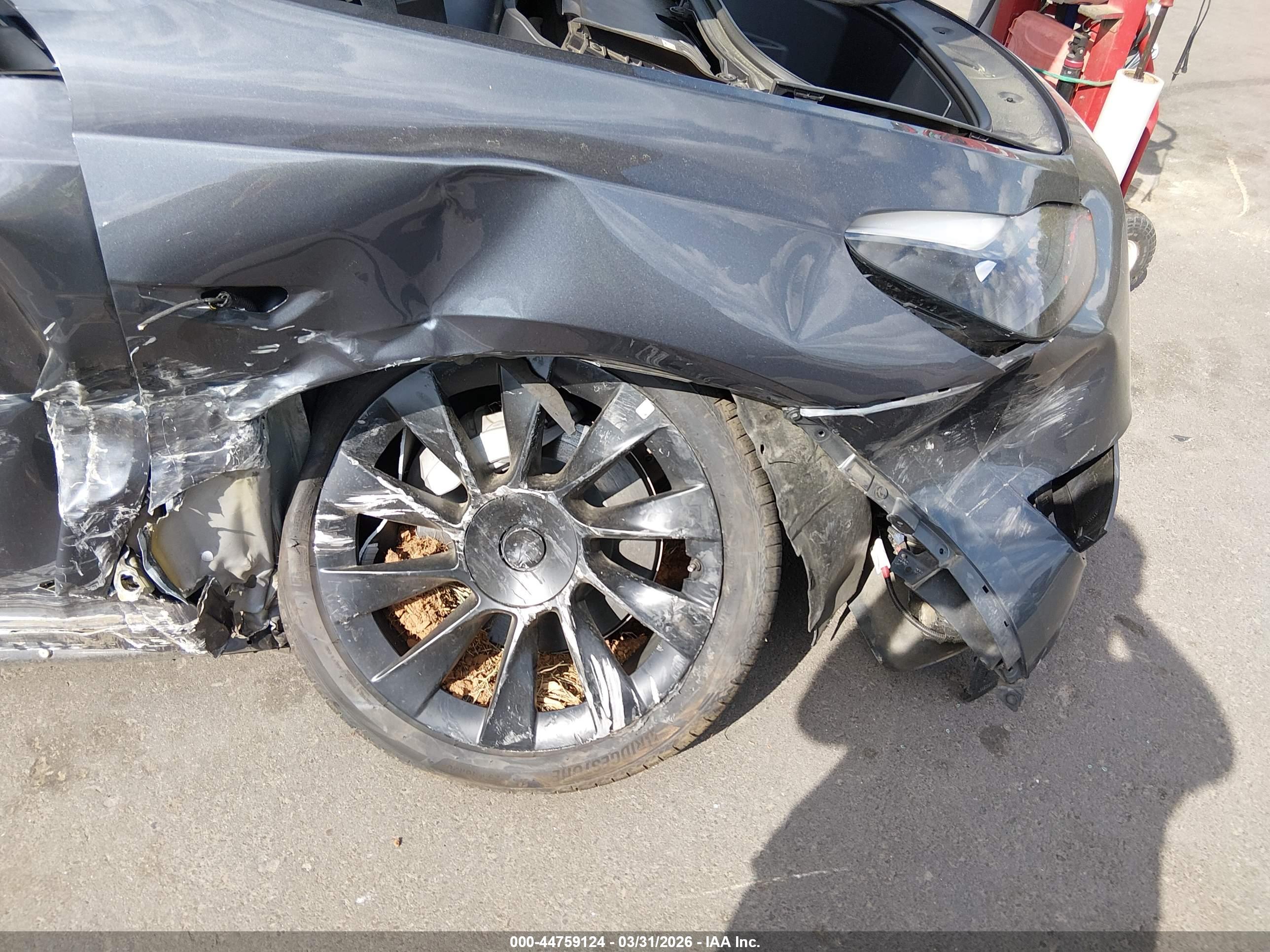 TESLA MODEL image 6