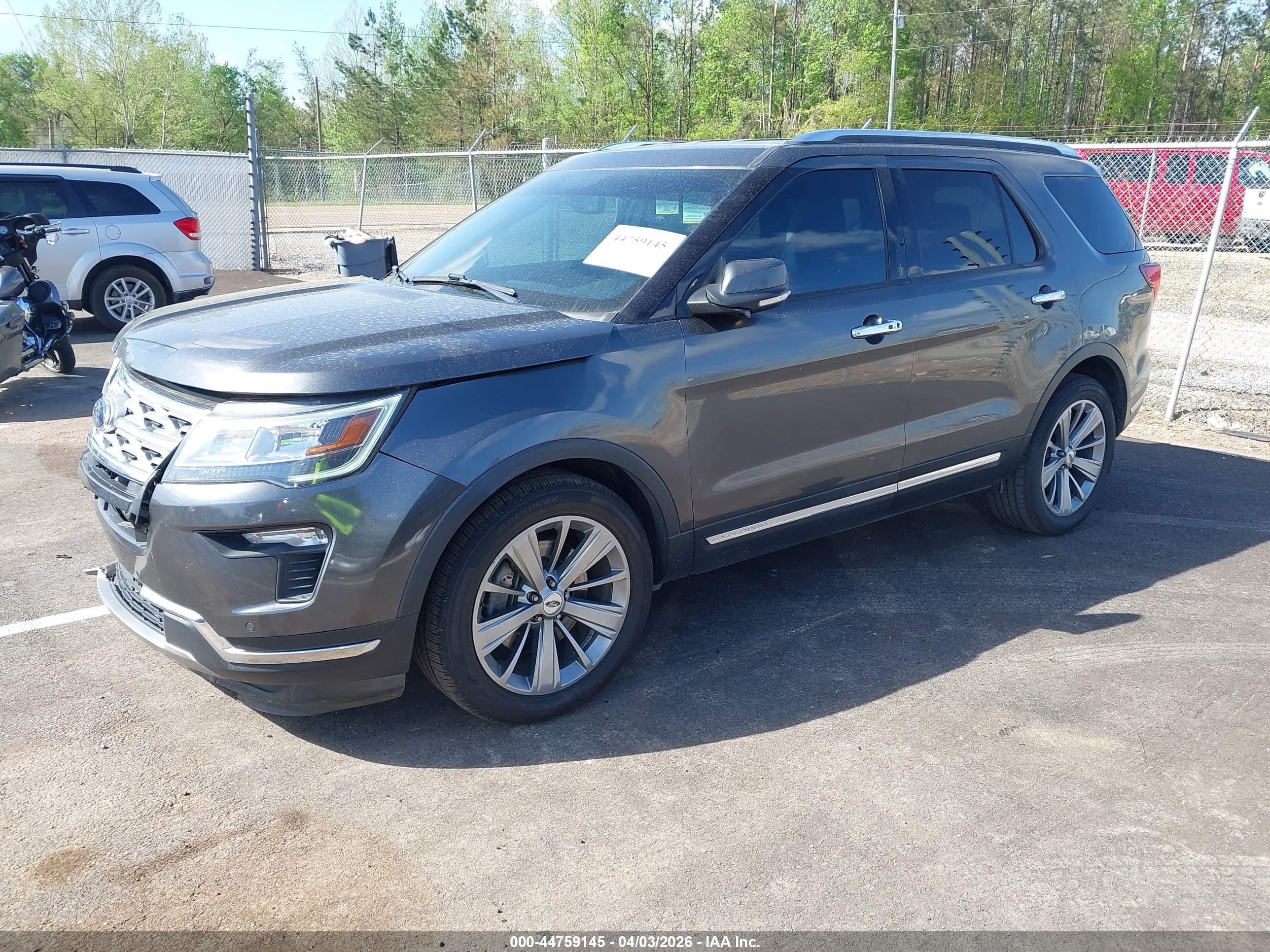 FORD EXPLORER image 2