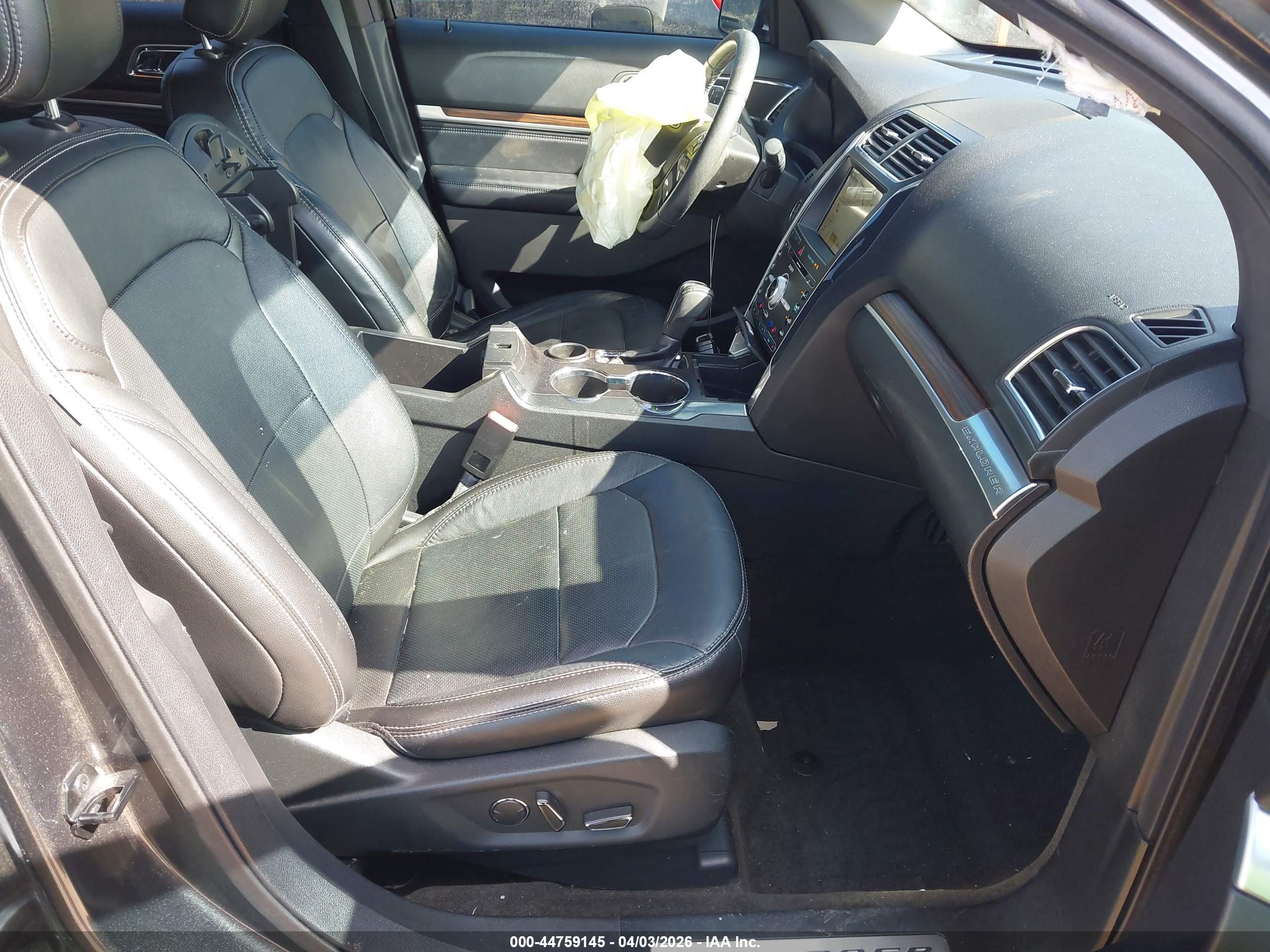FORD EXPLORER image 5