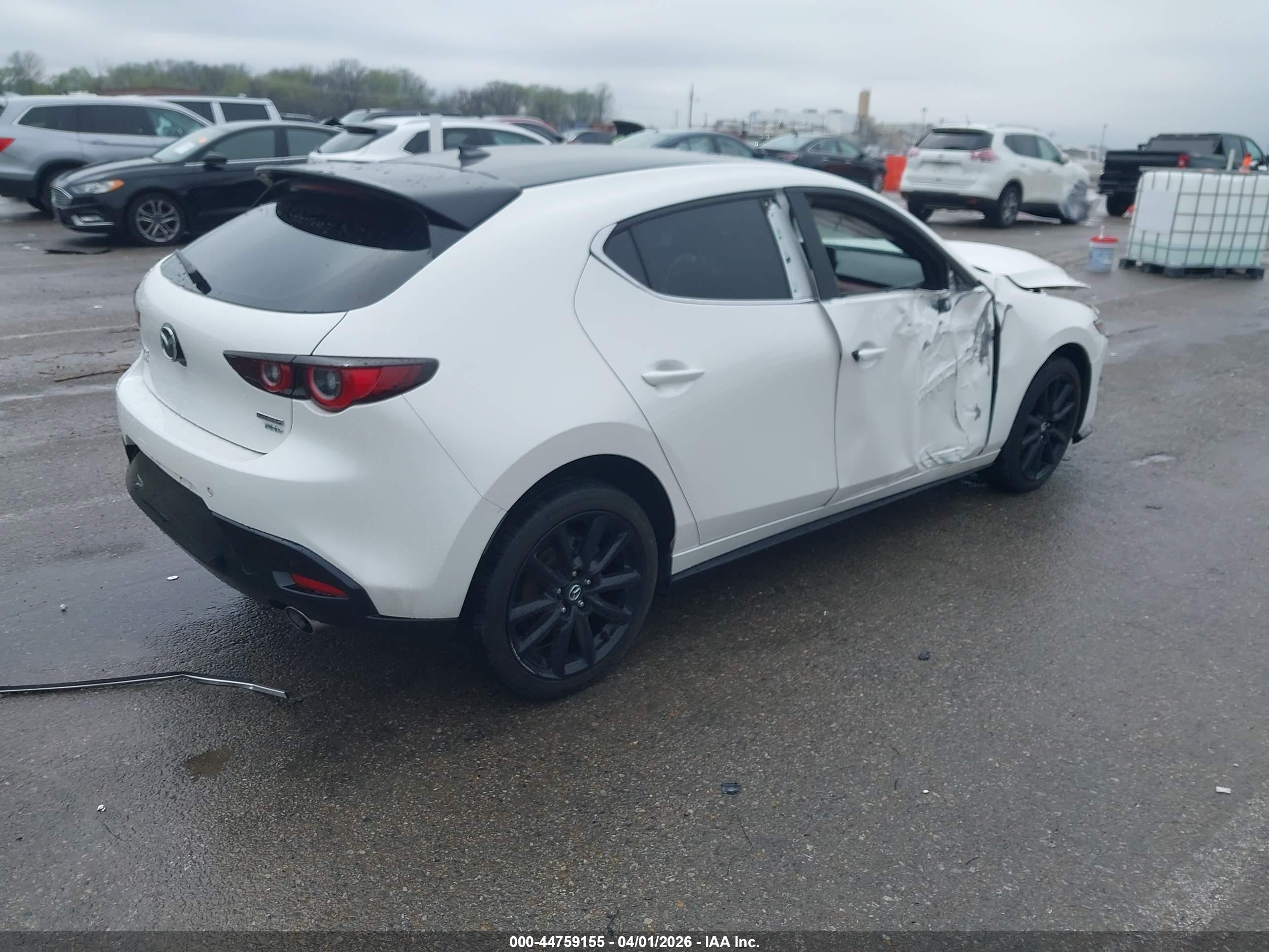 MAZDA MAZDA3 image 4