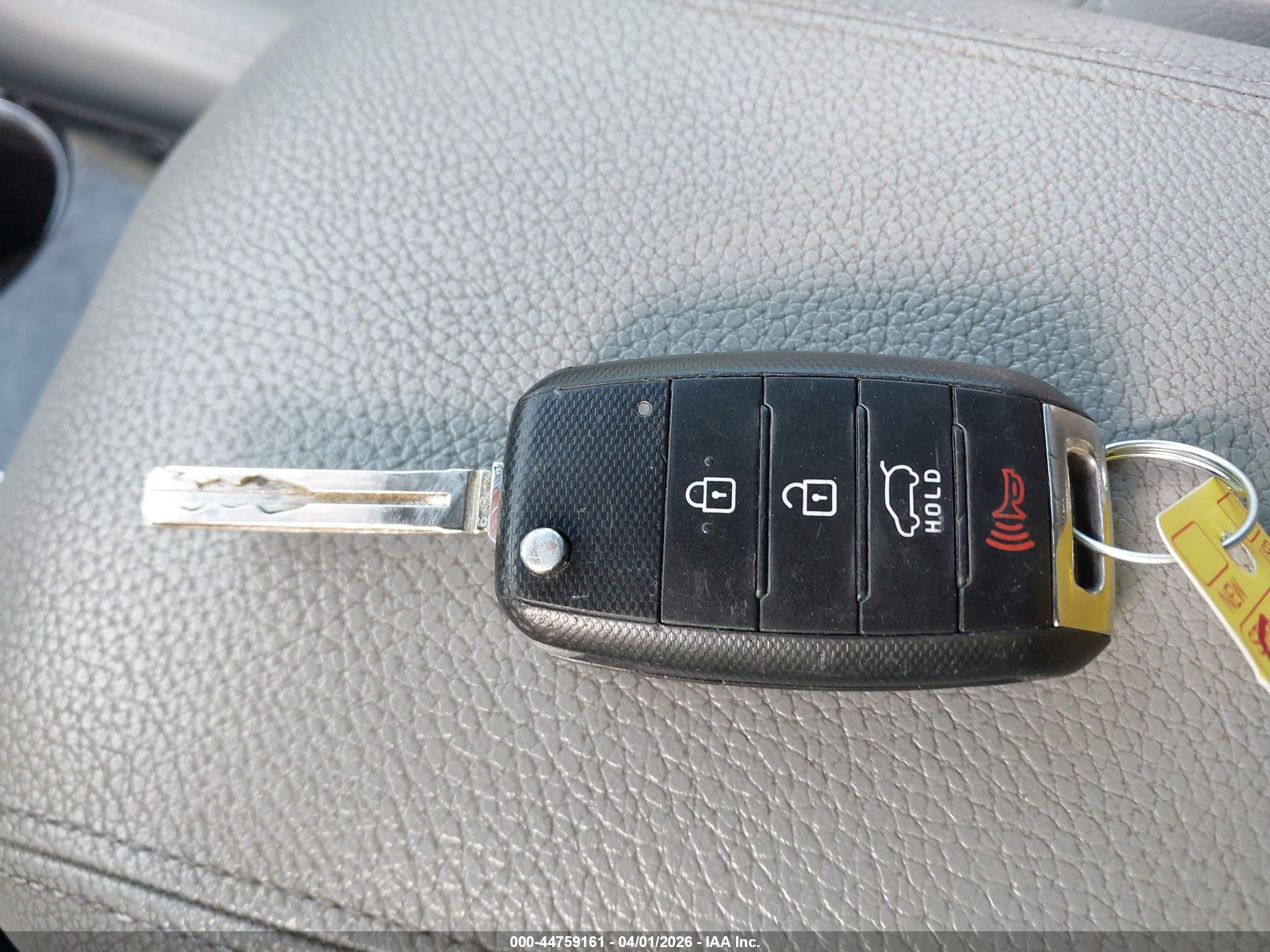 KIA SORENTO image 11