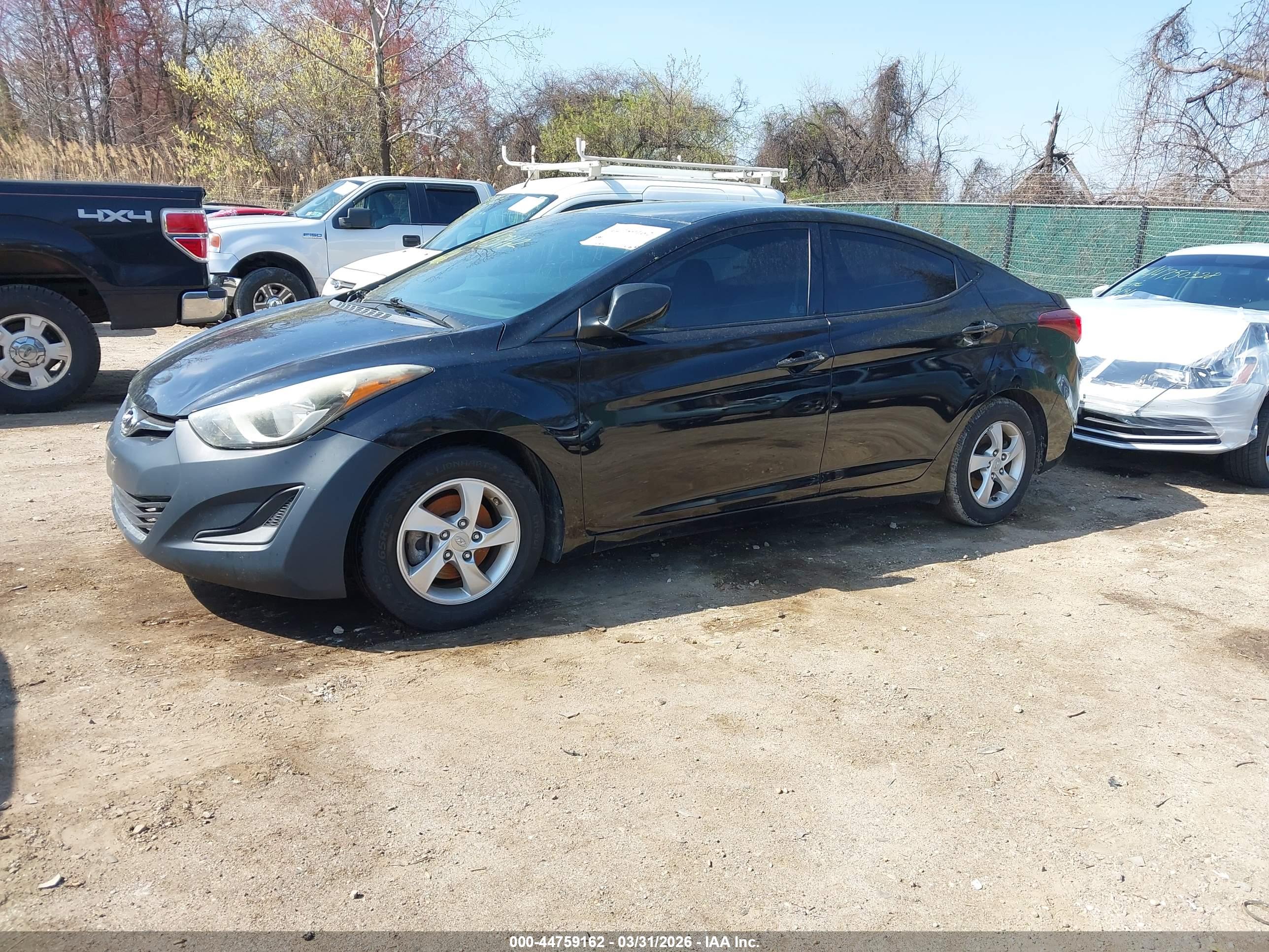 HYUNDAI ELANTRA image 2