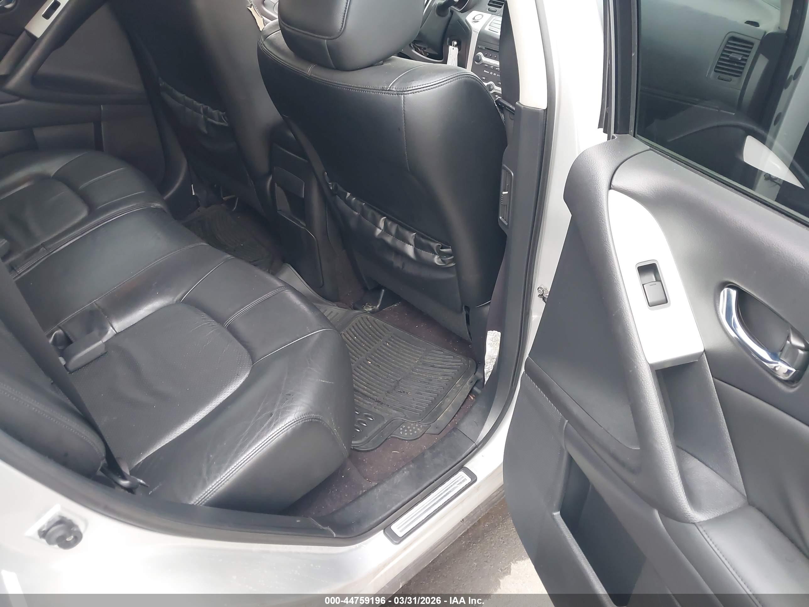 NISSAN MURANO image 8