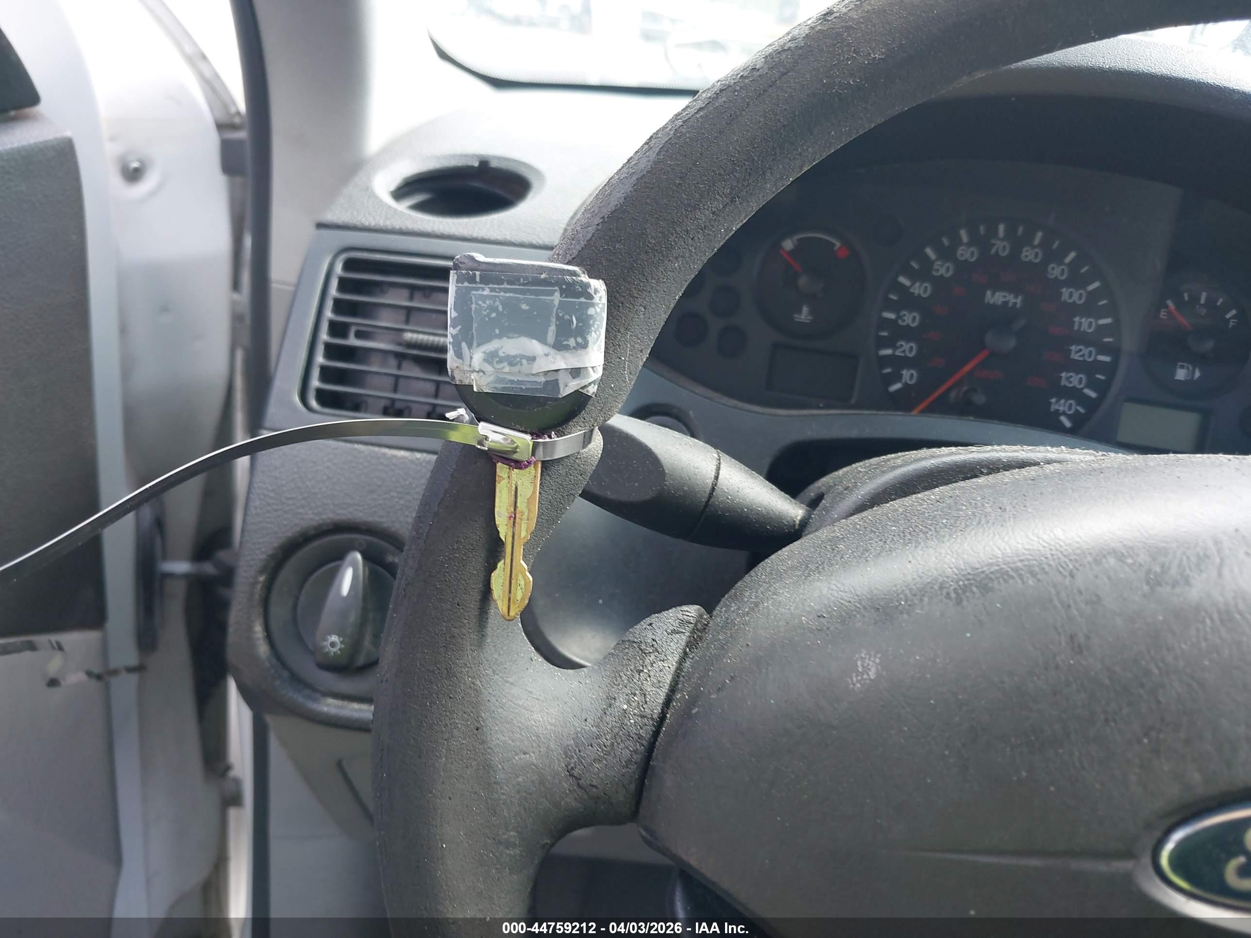 FORD FOCUS image 11