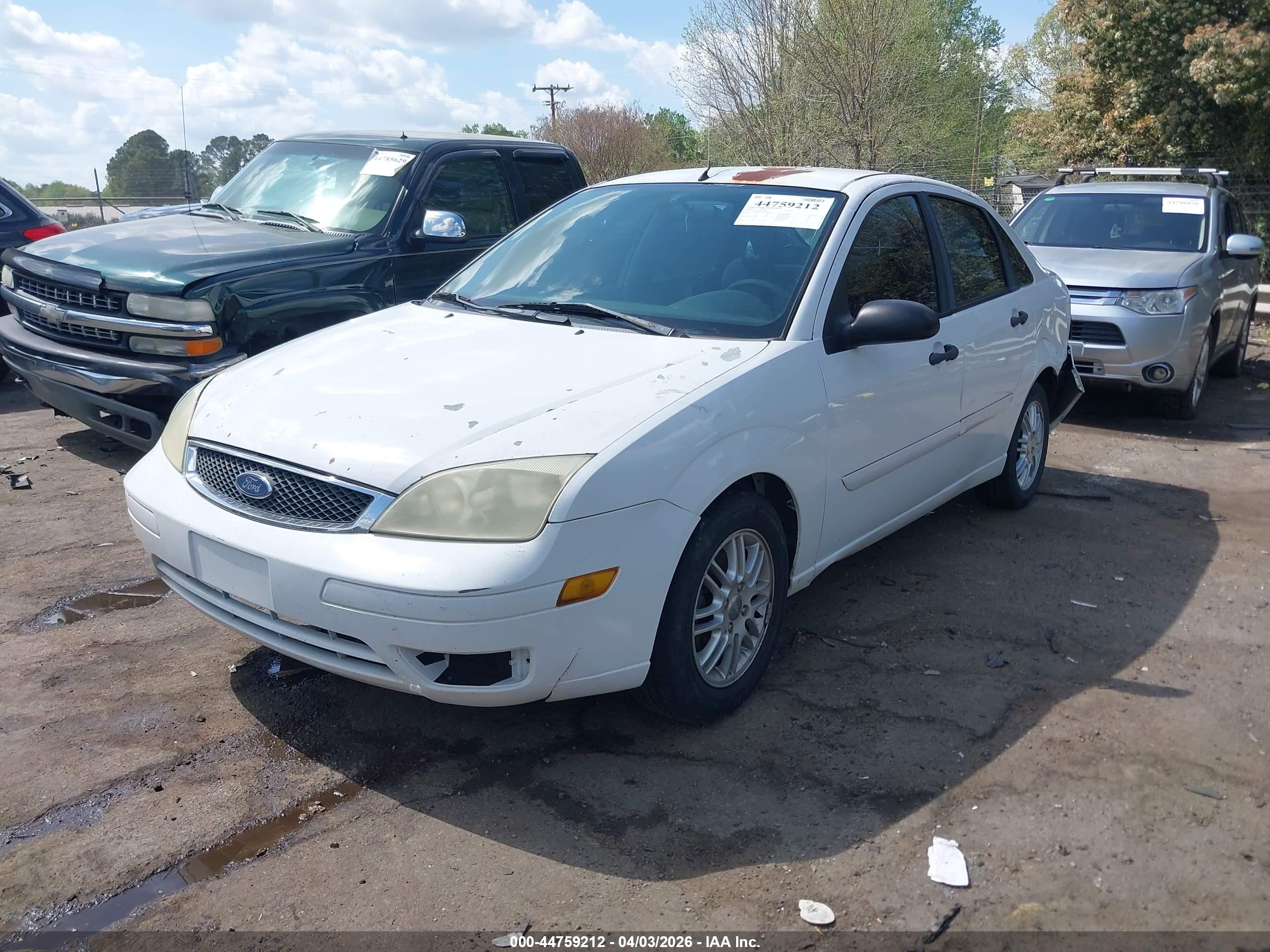FORD FOCUS image 2