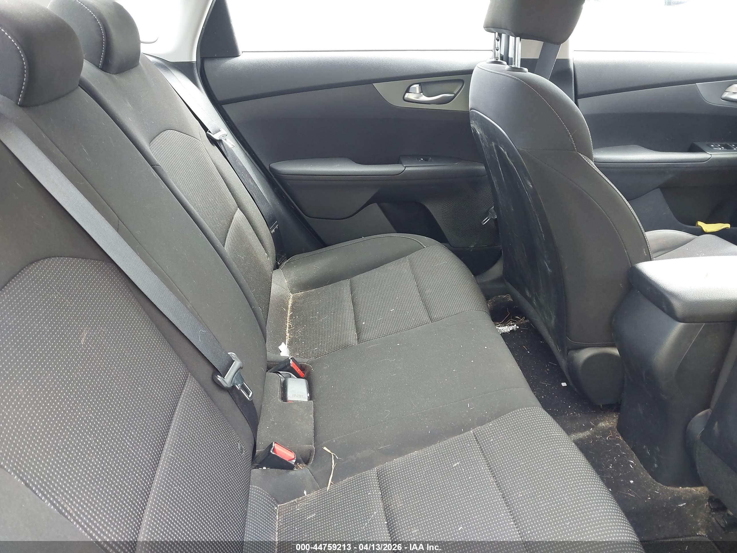 KIA FORTE image 8