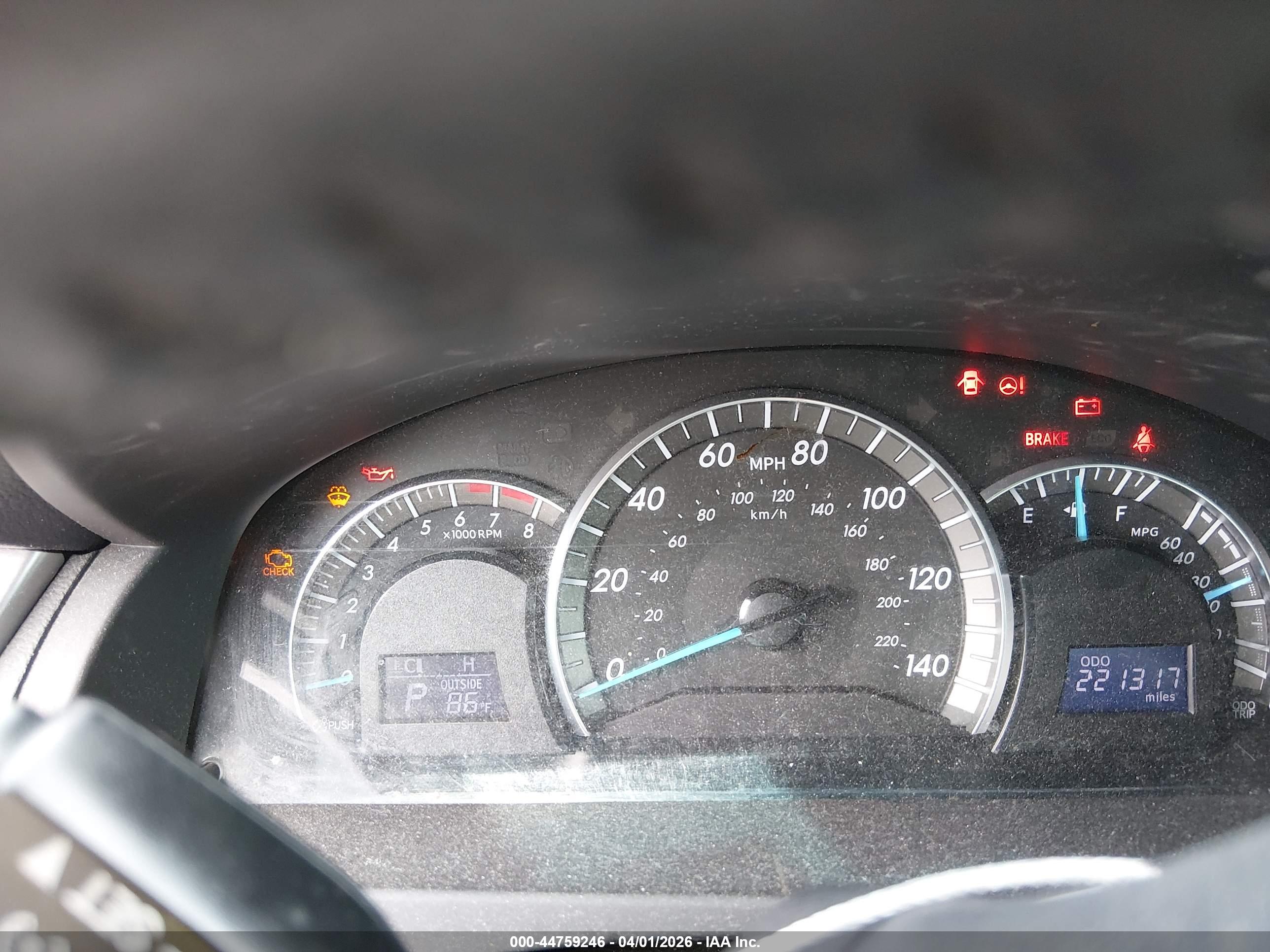 TOYOTA CAMRY image 7