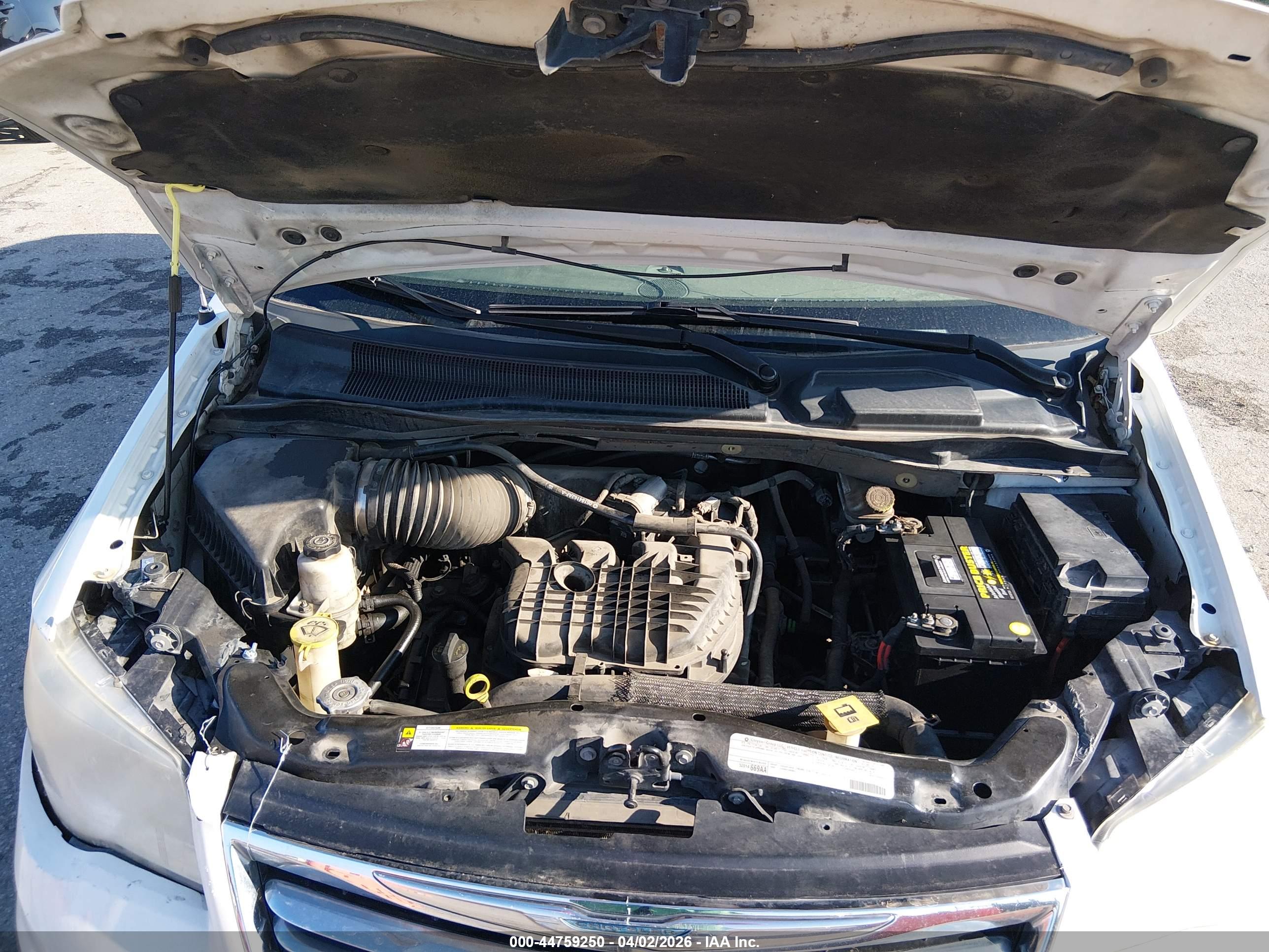 CHRYSLER TOWN image 10