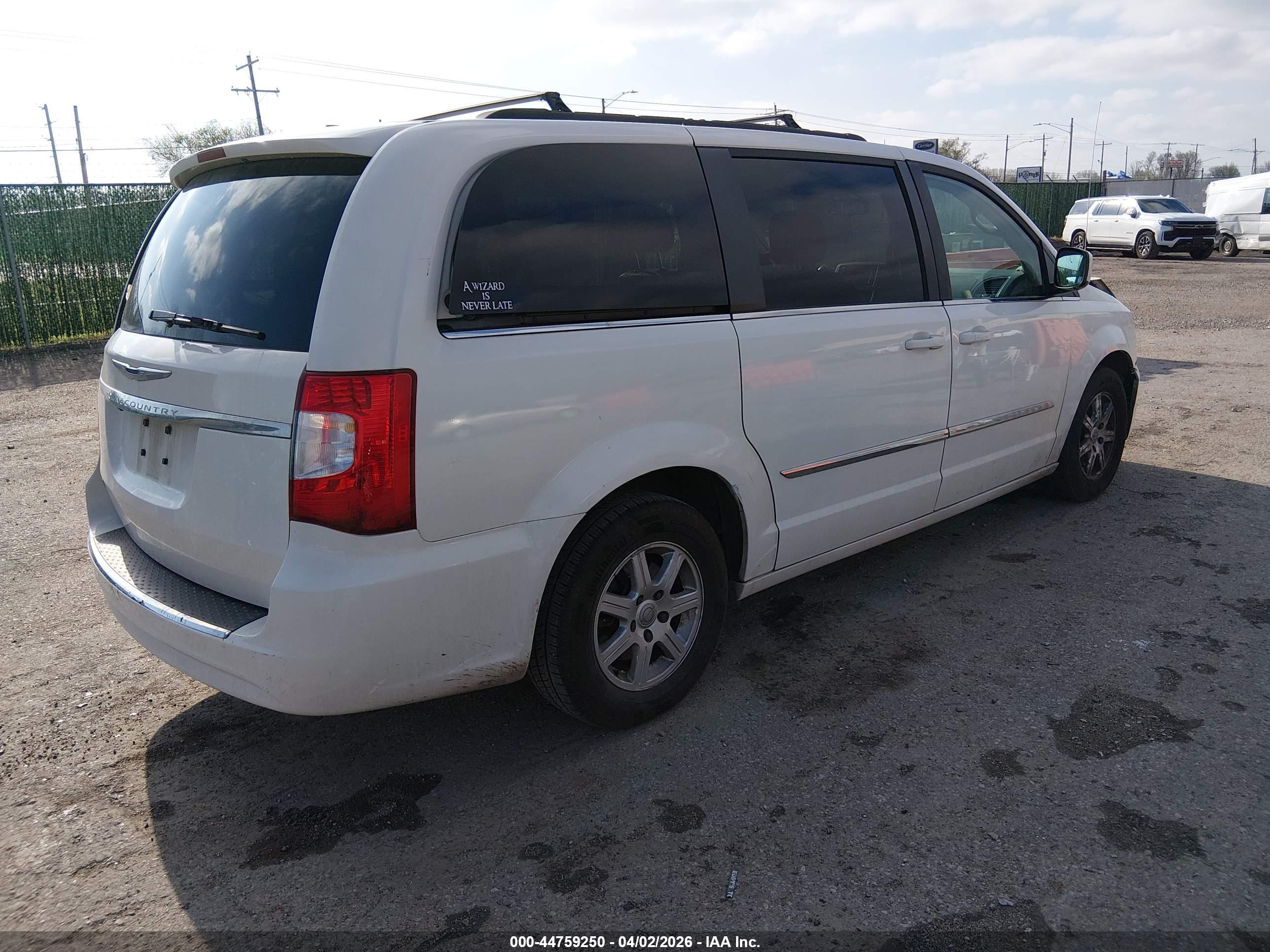CHRYSLER TOWN image 4
