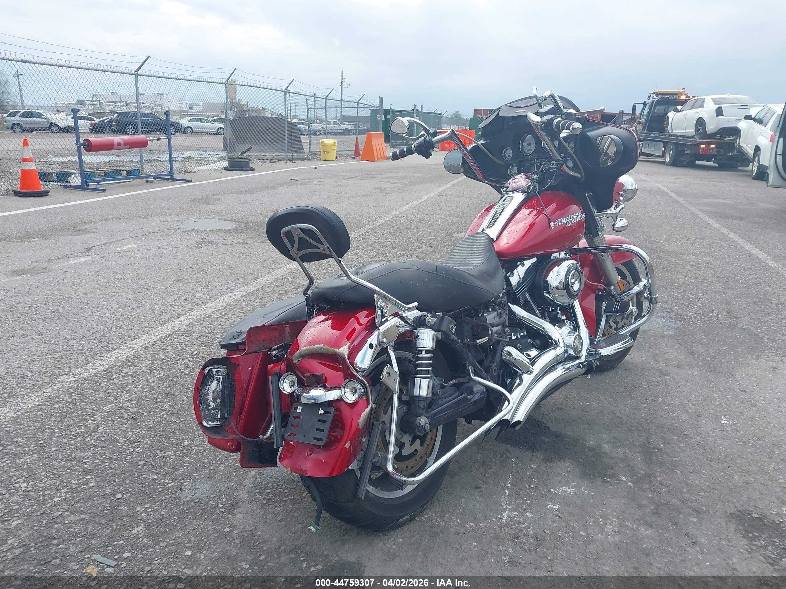HARLEY-DAVIDSON FLHX image 4