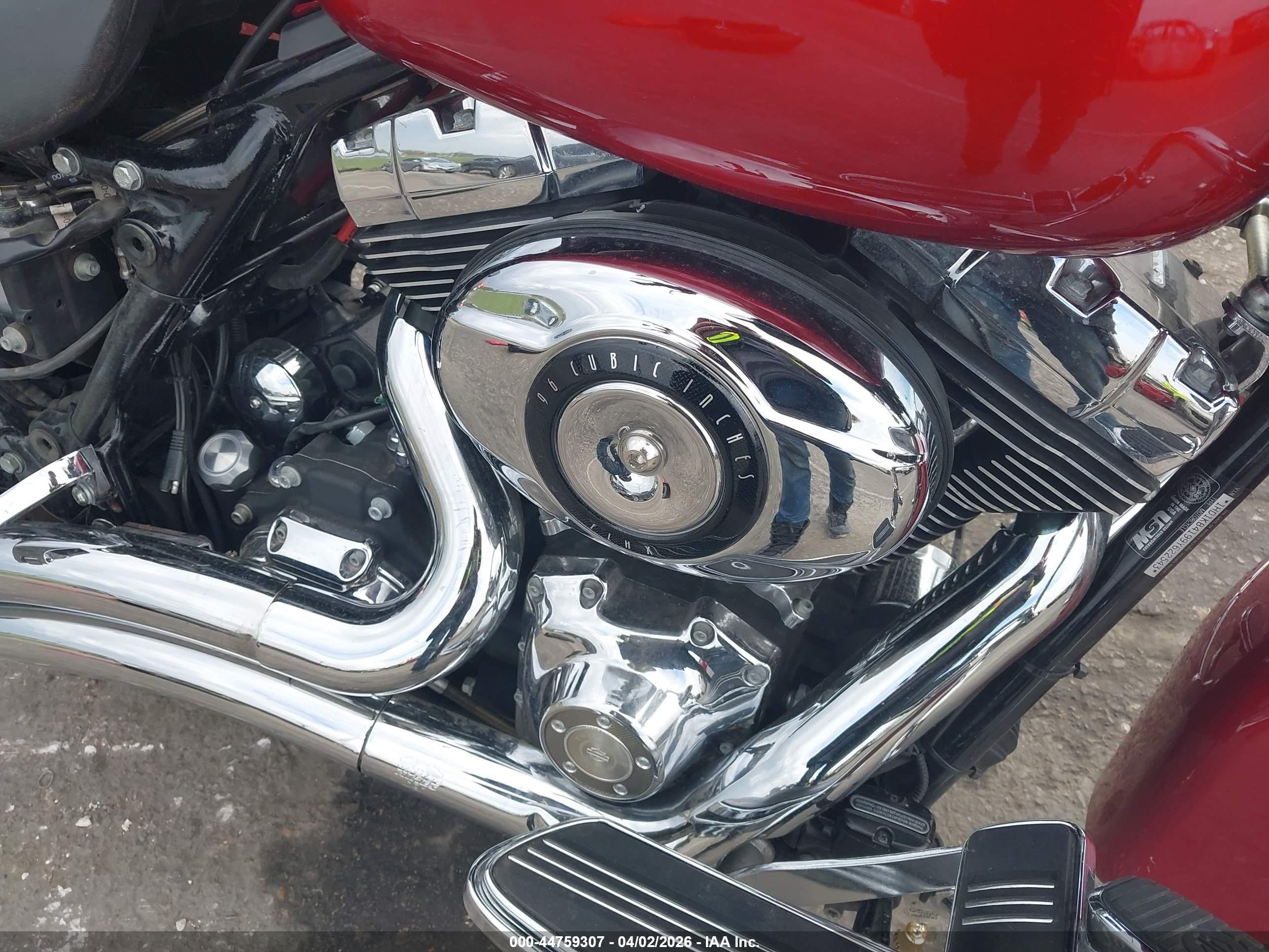 HARLEY-DAVIDSON FLHX image 8