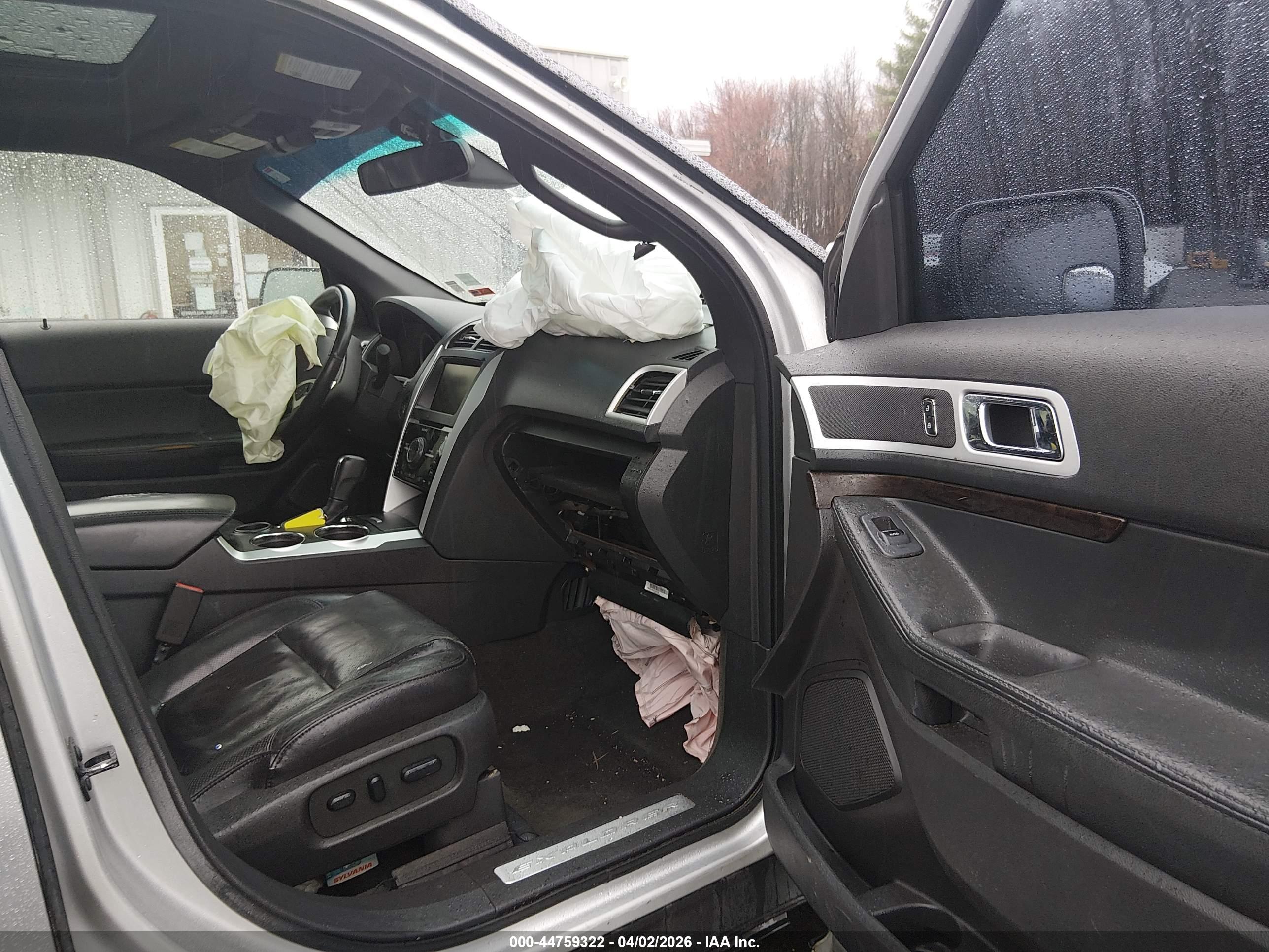 FORD EXPLORER image 5