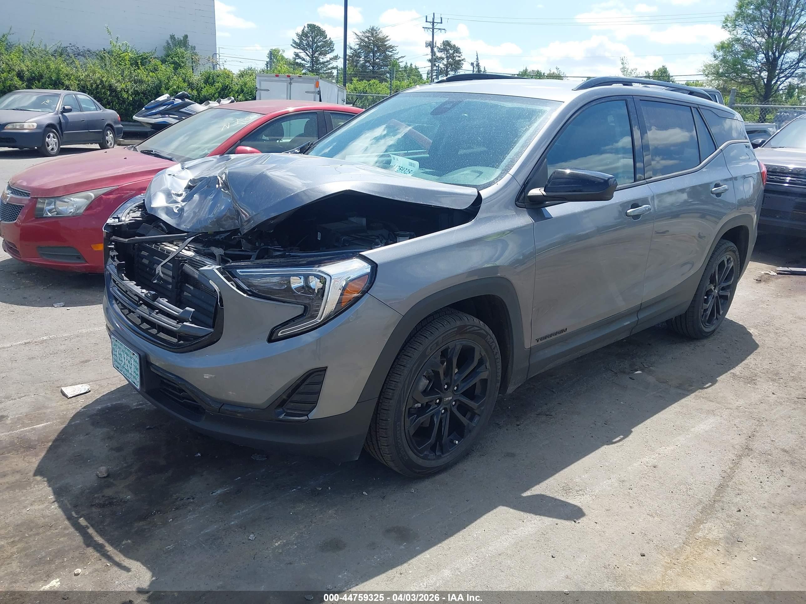 GMC TERRAIN image 2