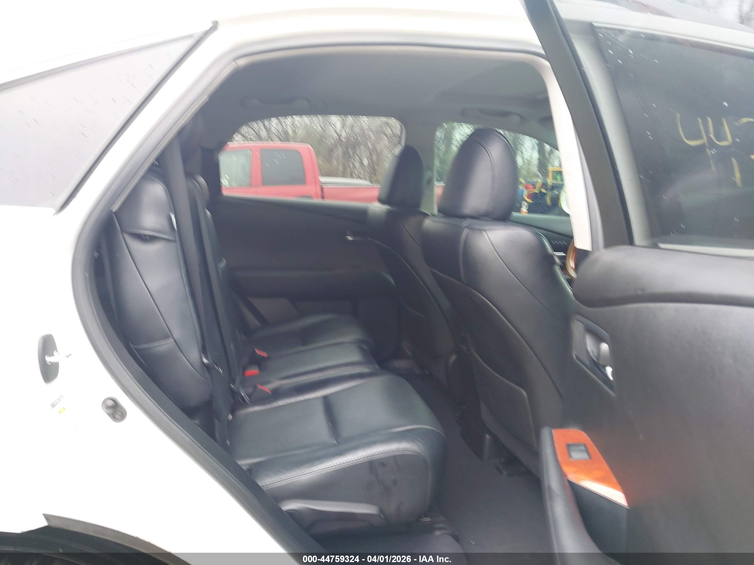 LEXUS RX image 8