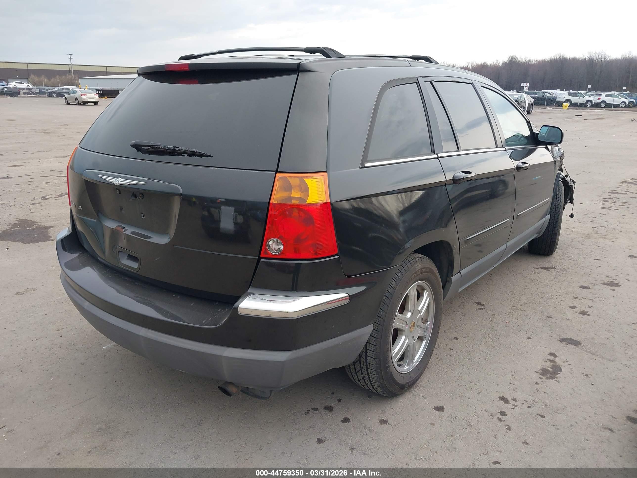 CHRYSLER PACIFICA image 4