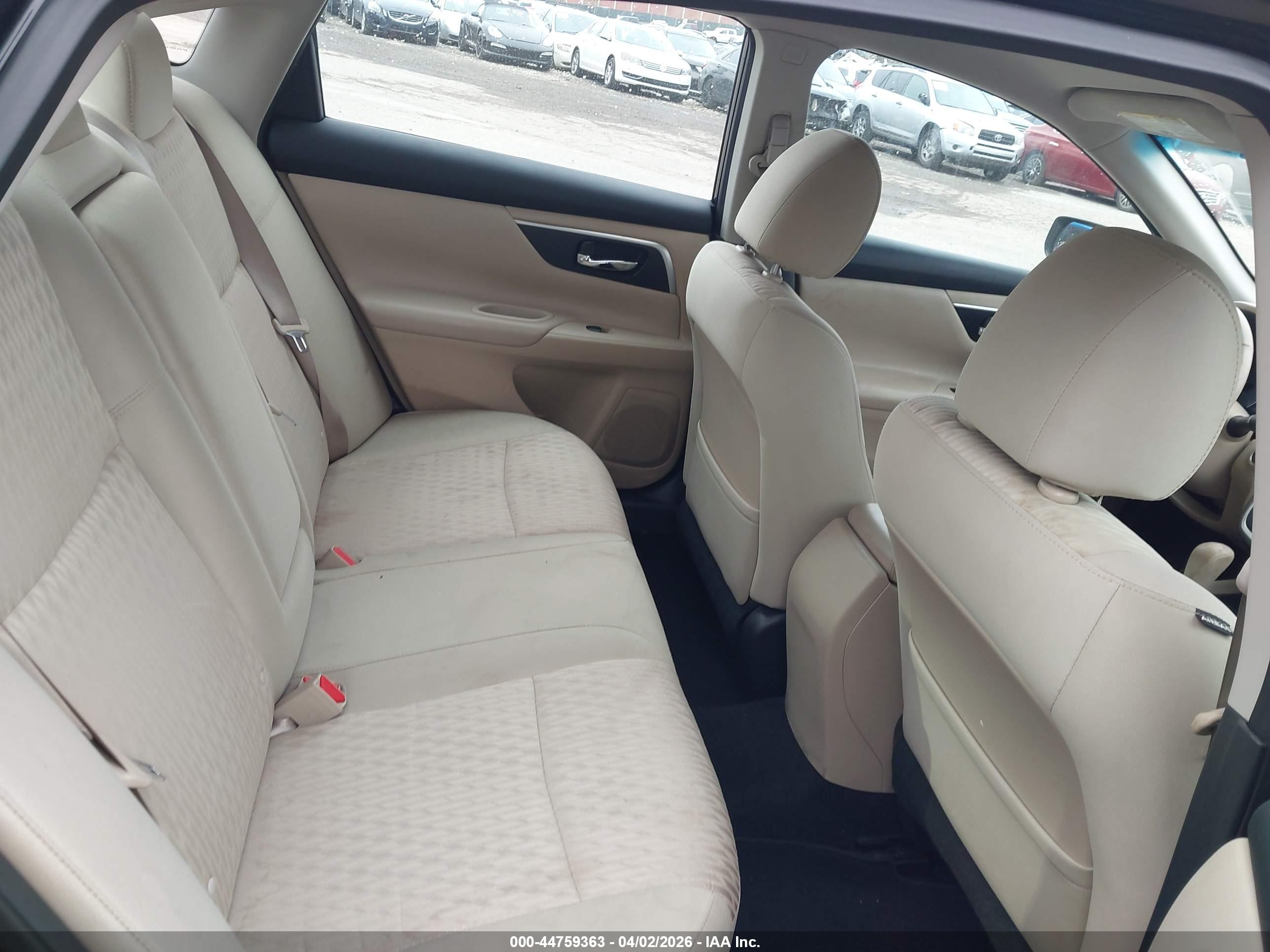 NISSAN ALTIMA image 8