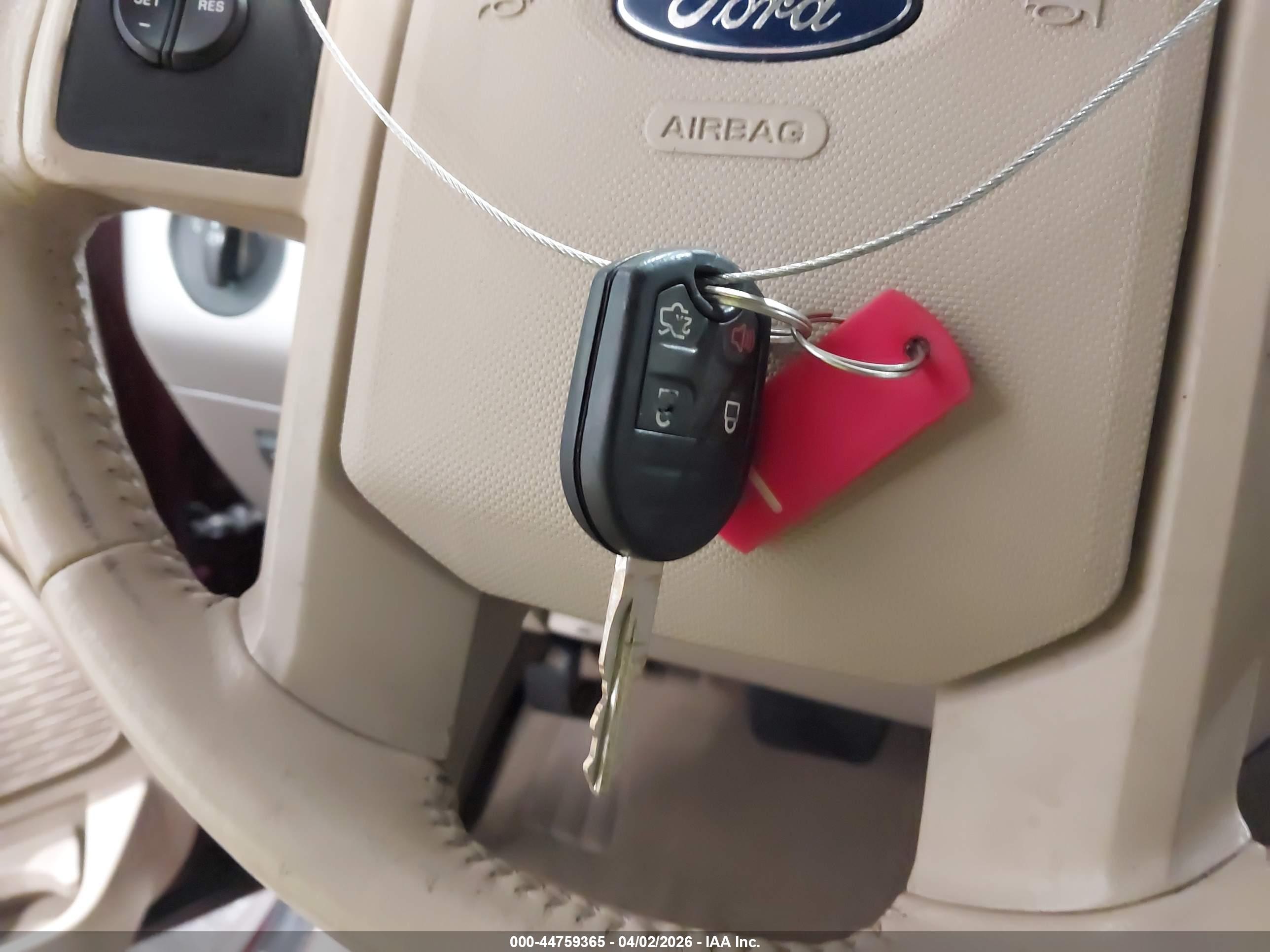 FORD EXPEDITION image 11