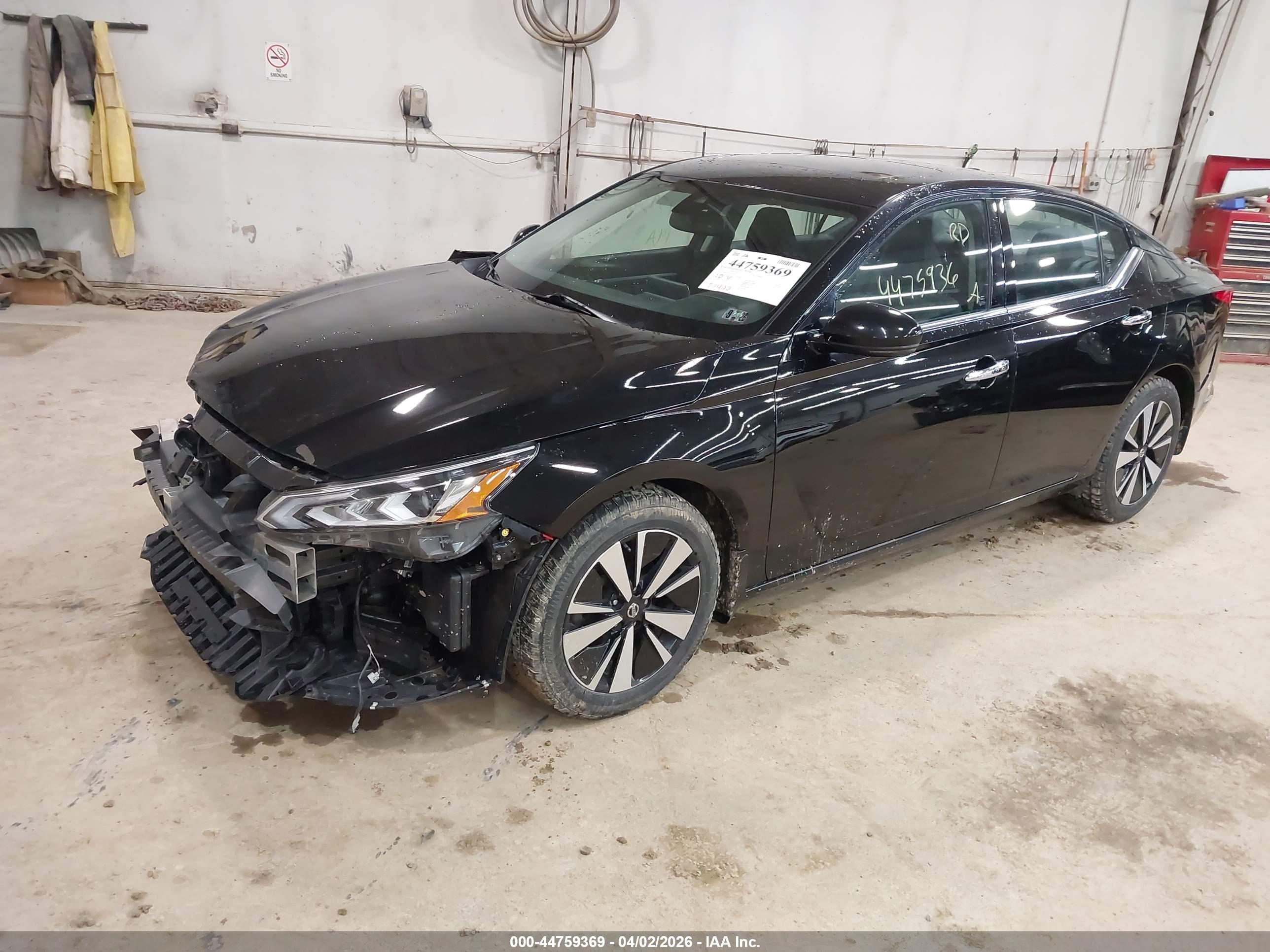 NISSAN ALTIMA image 2