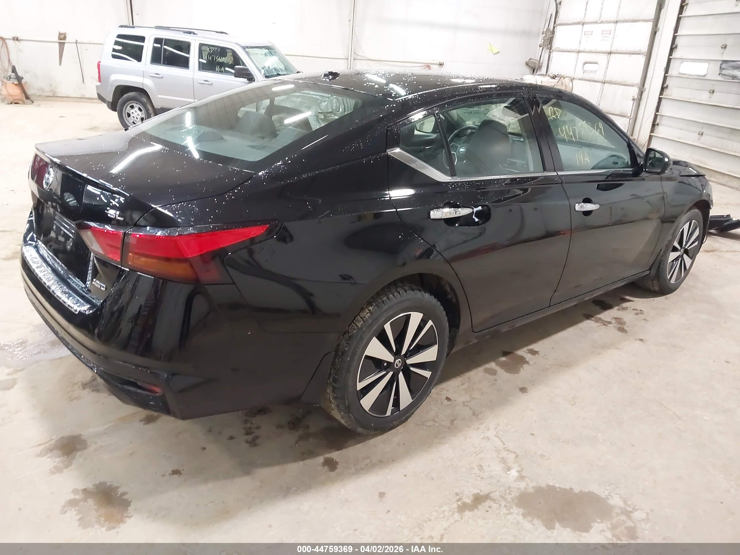 NISSAN ALTIMA image 4