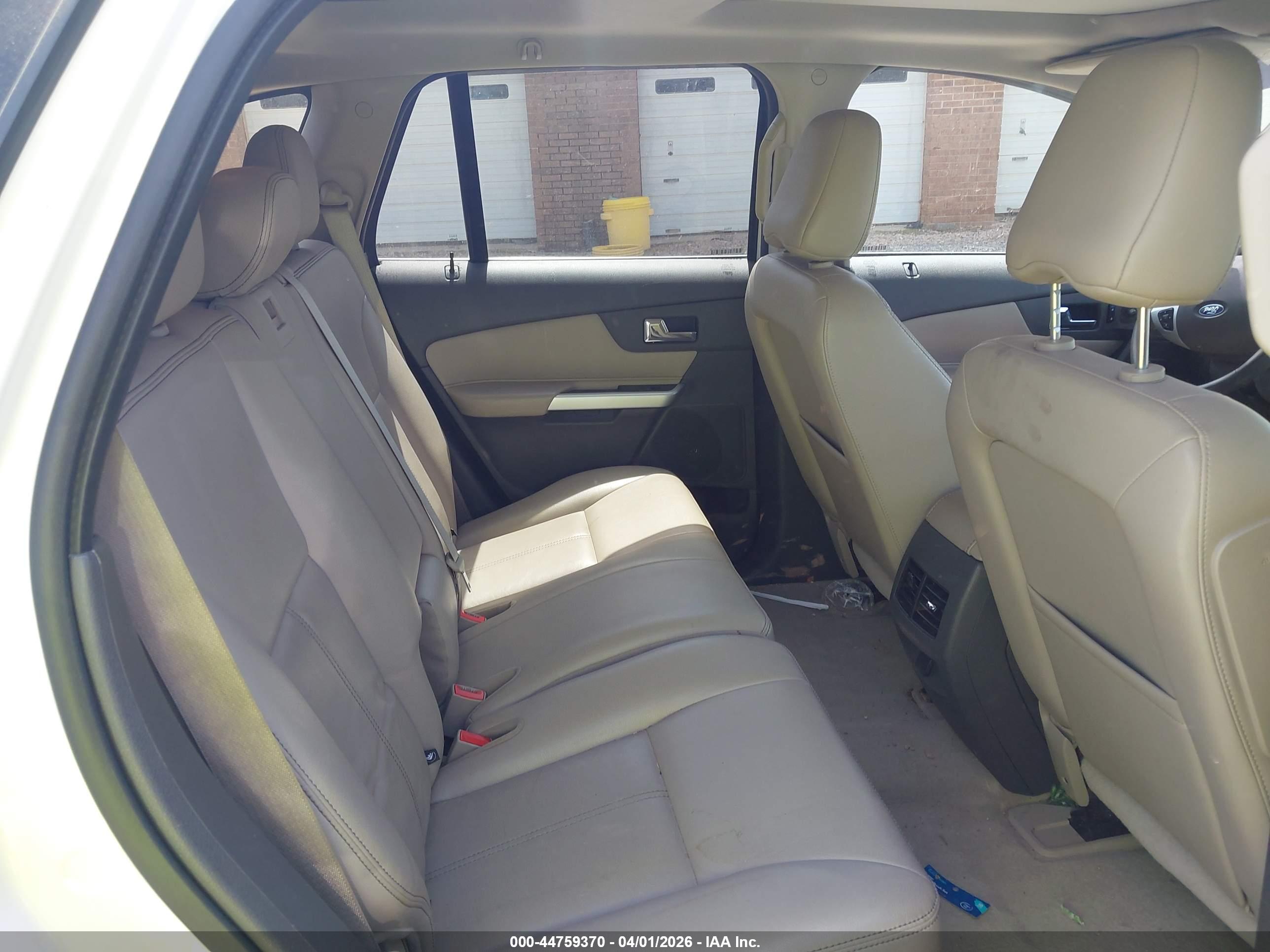 FORD EDGE image 8