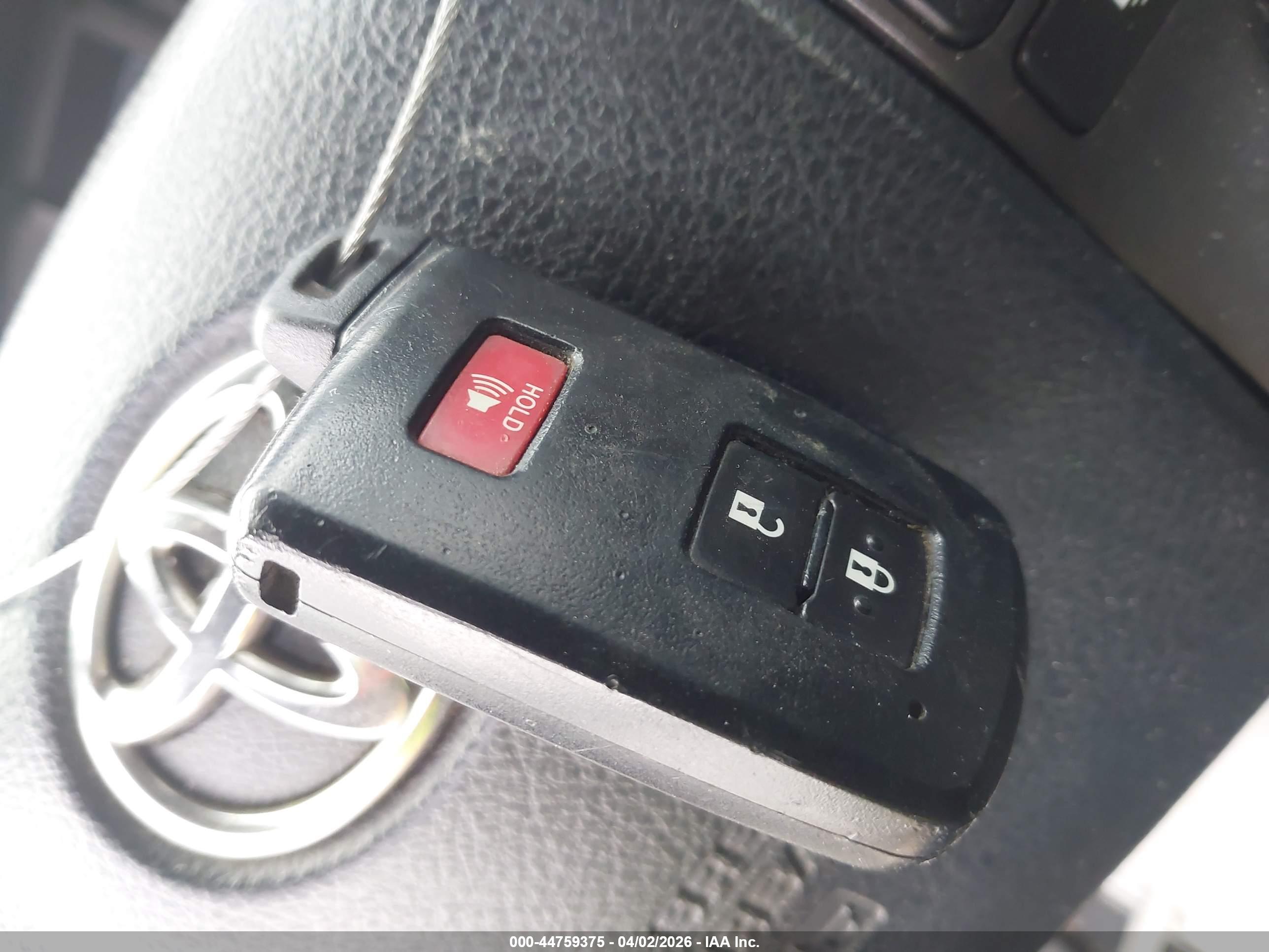 TOYOTA TACOMA image 11