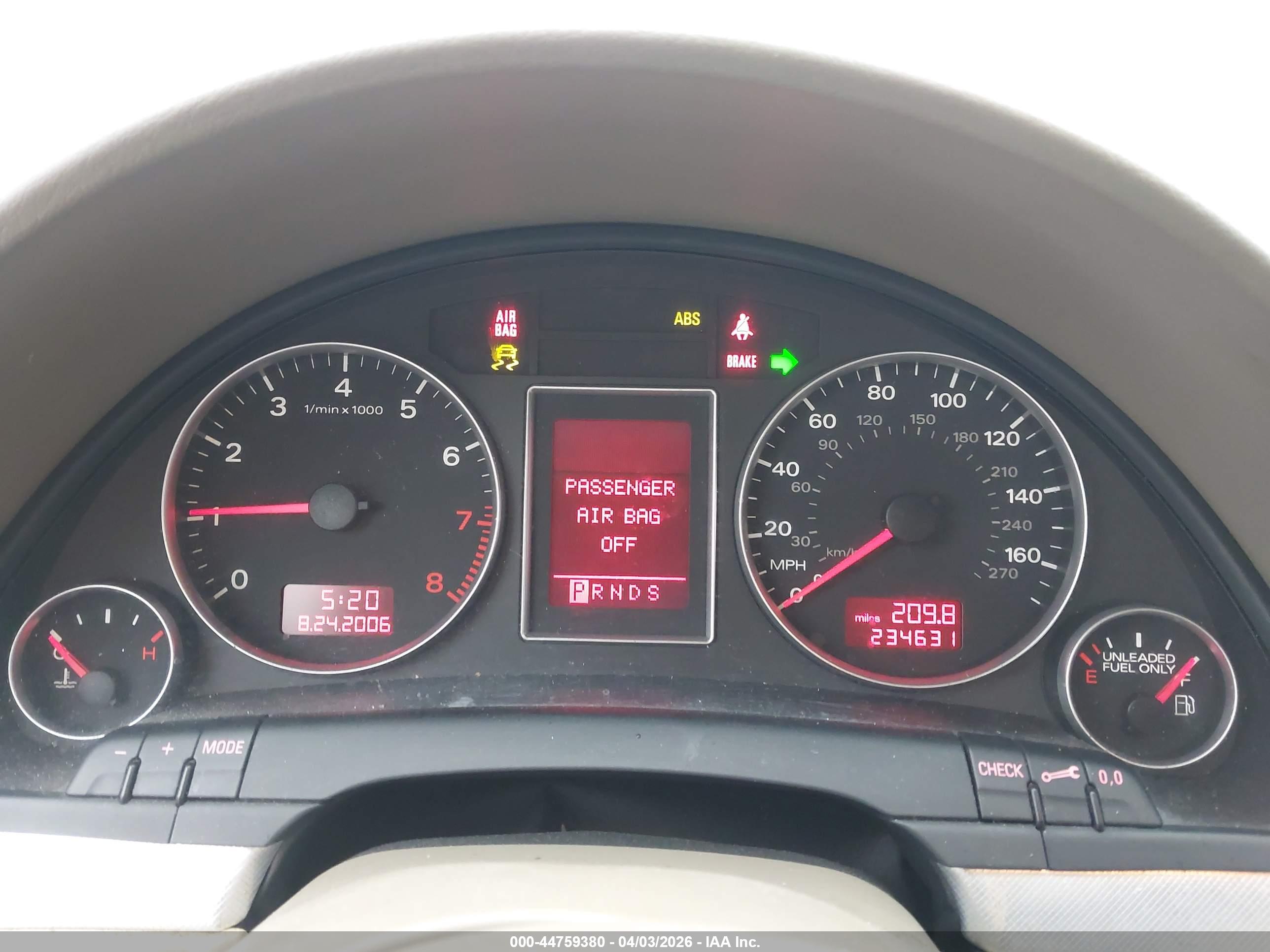 AUDI A4 image 7