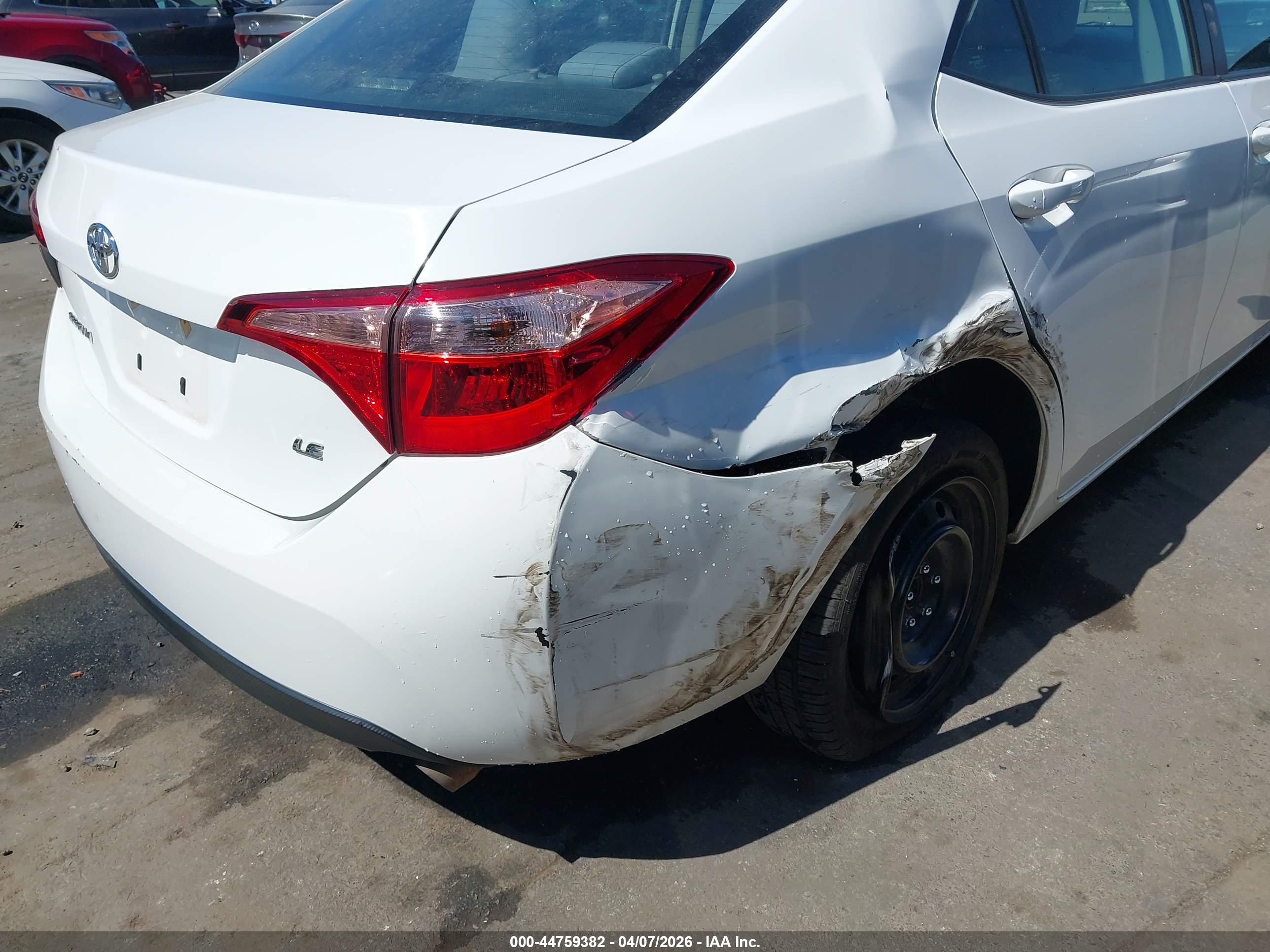 TOYOTA COROLLA image 6