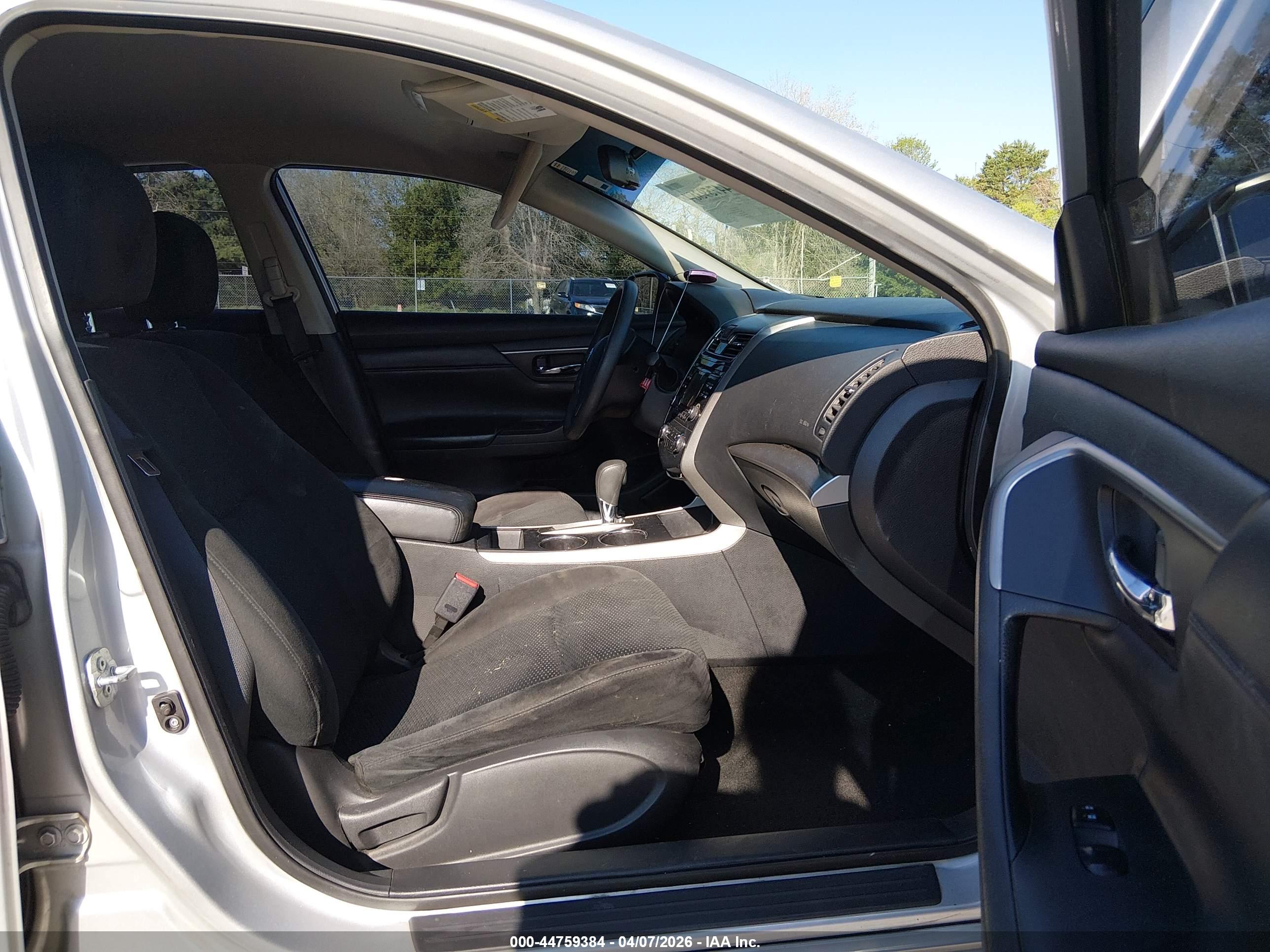 NISSAN ALTIMA image 5