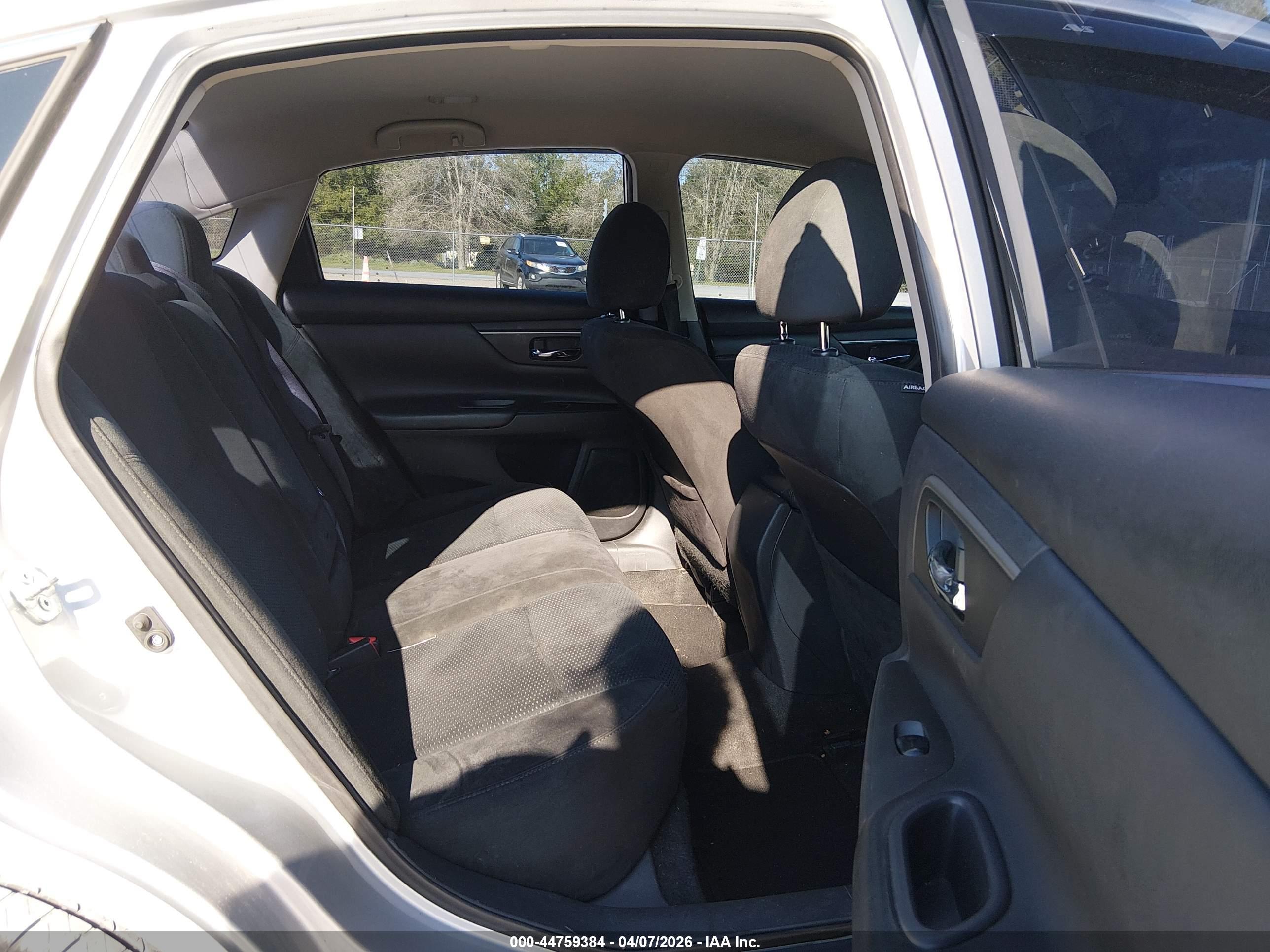 NISSAN ALTIMA image 8