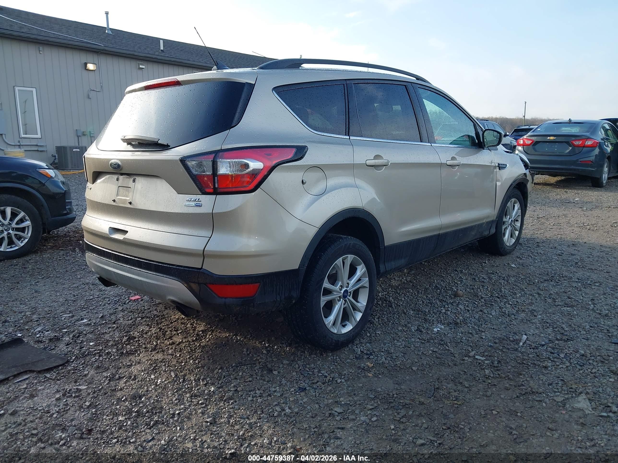 FORD ESCAPE image 4