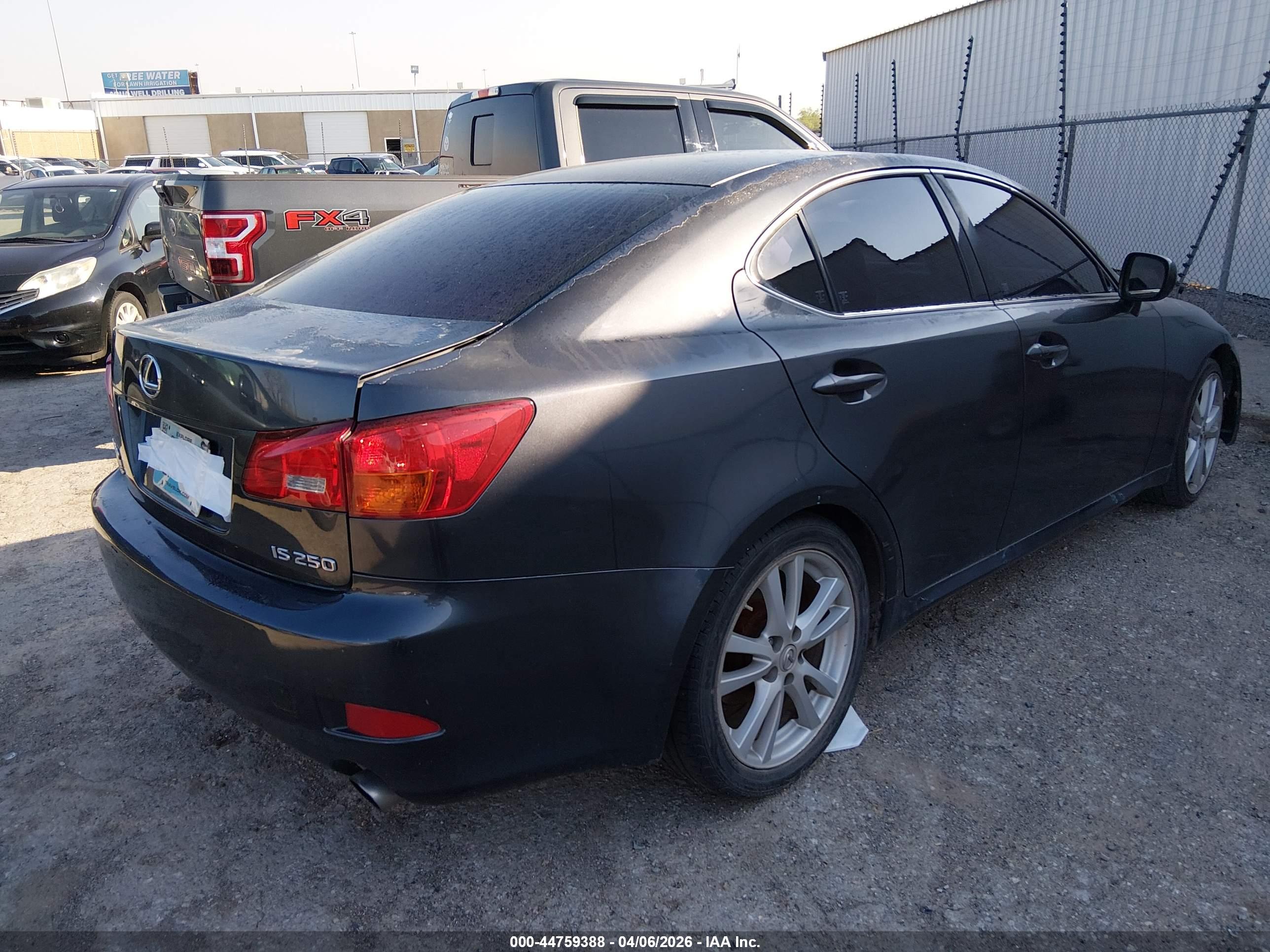 LEXUS IS image 4