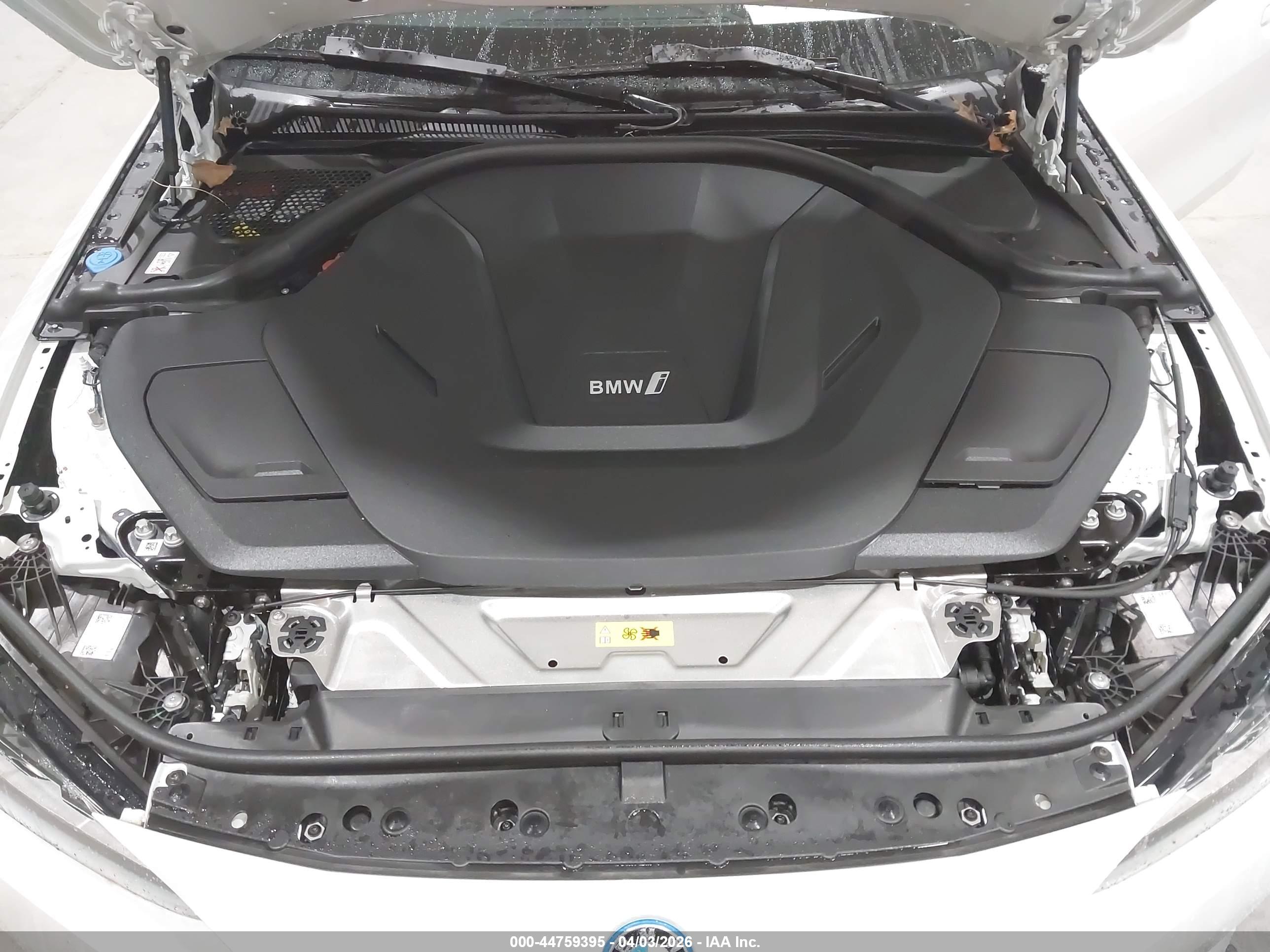 BMW I4 image 10