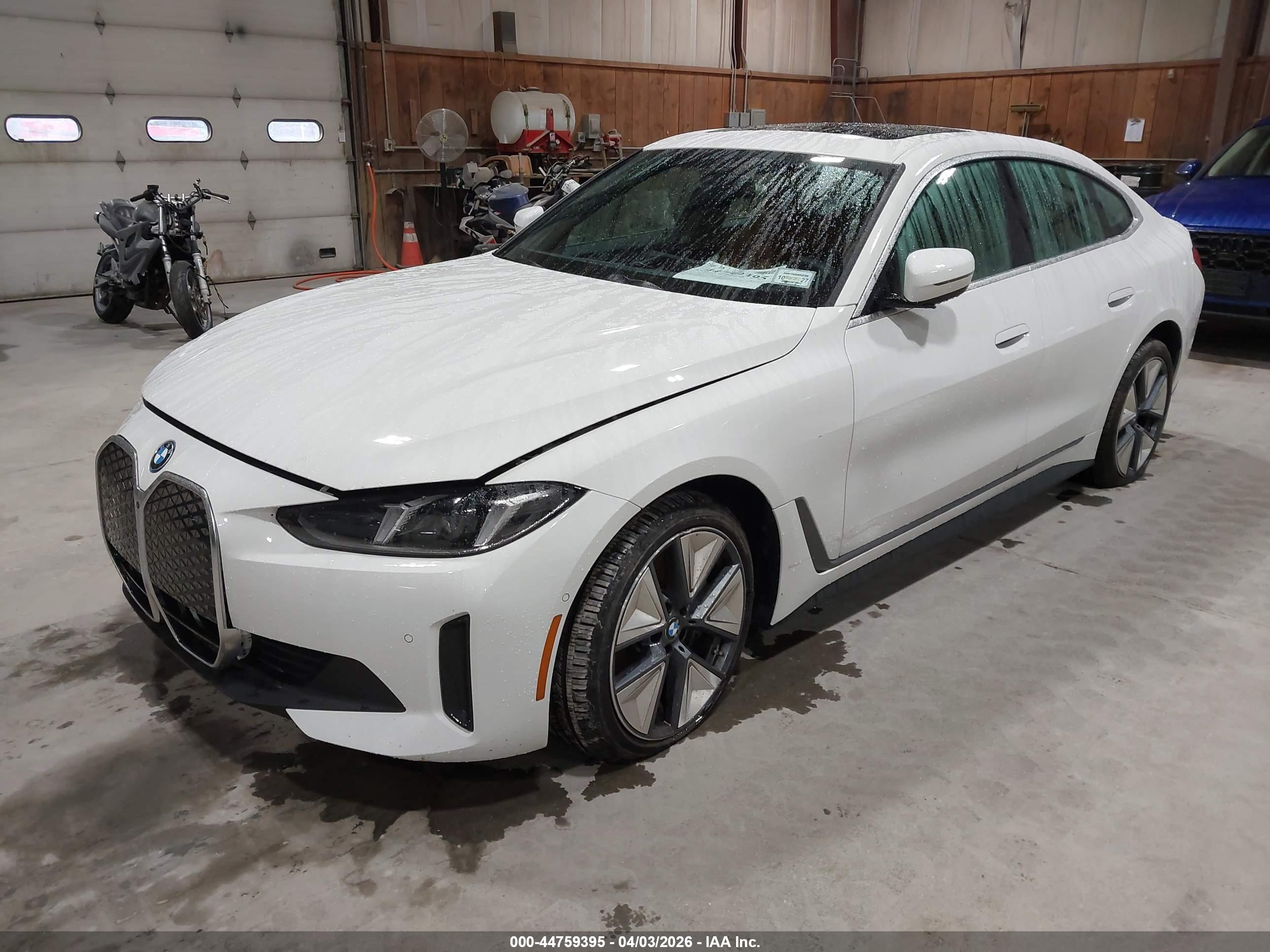 BMW I4 image 2