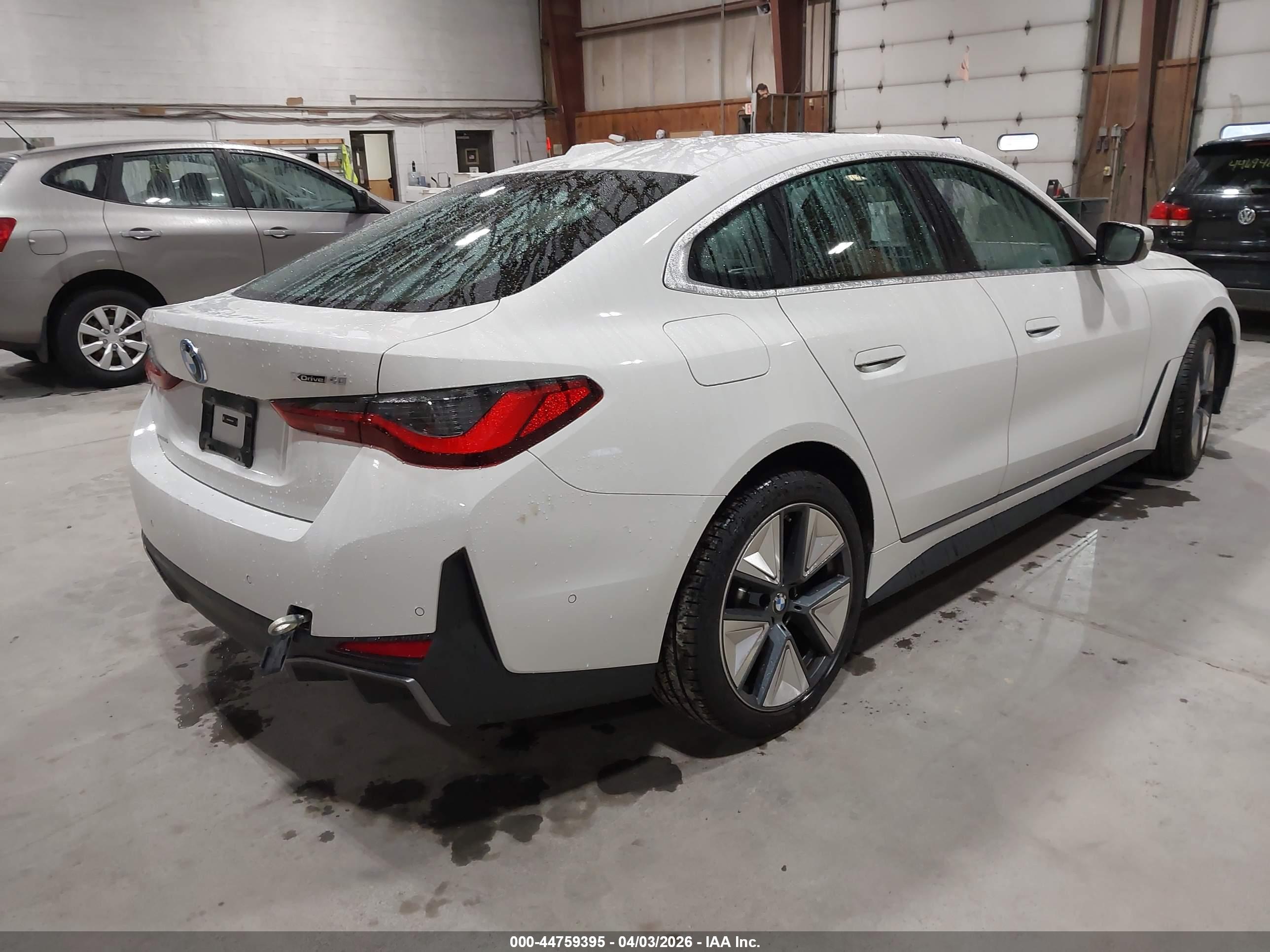 BMW I4 image 4