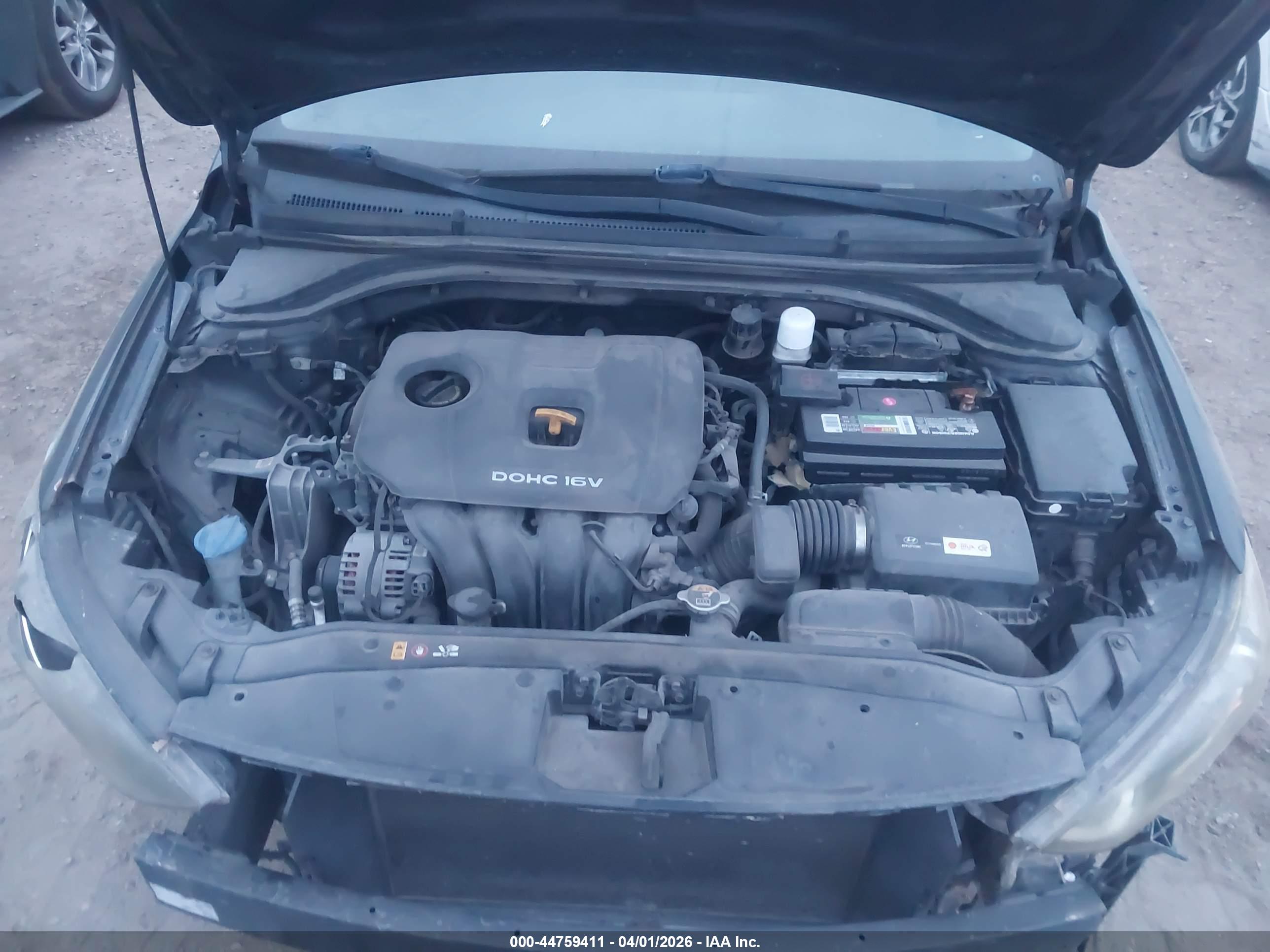 HYUNDAI ELANTRA image 10