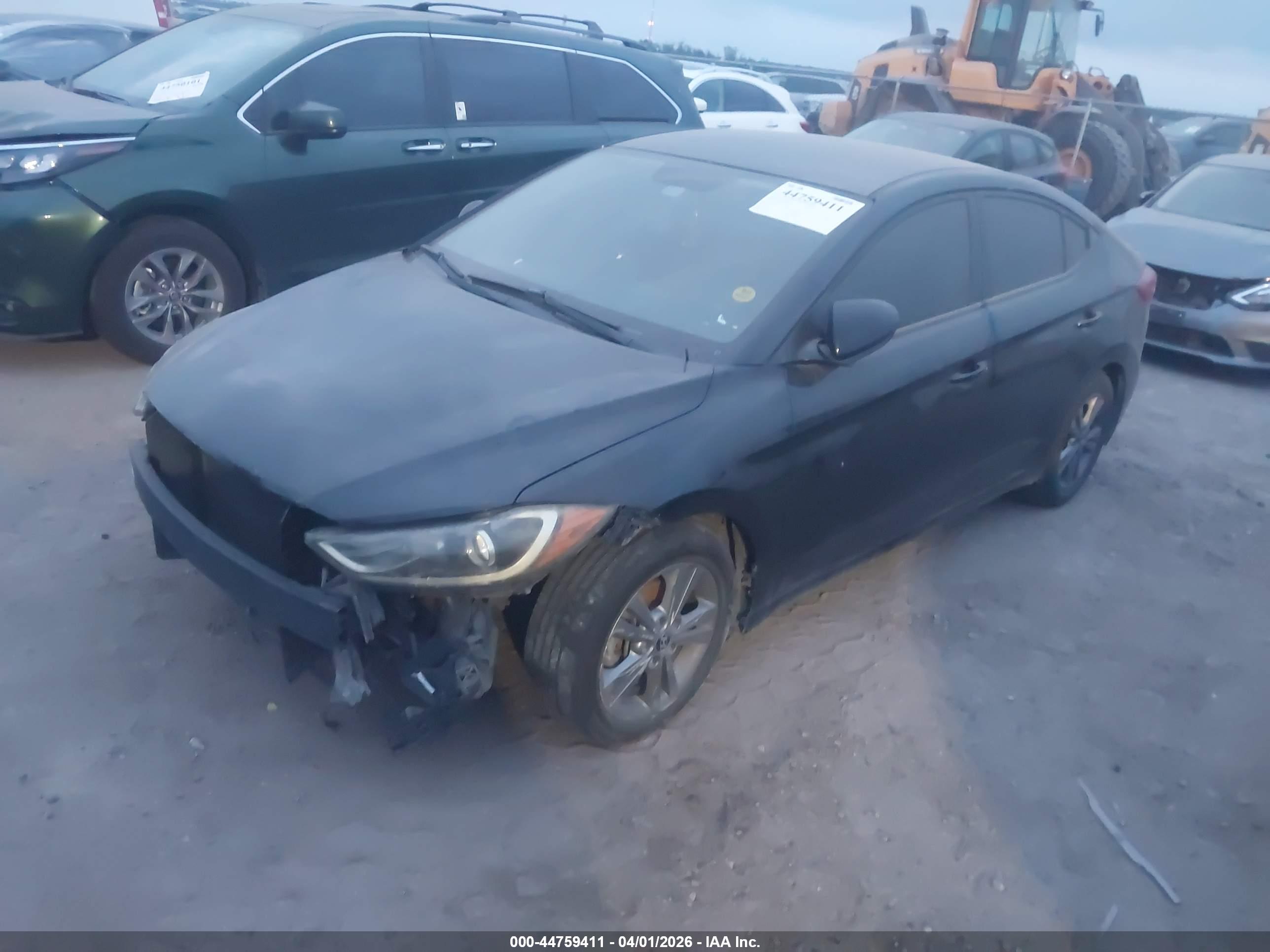 HYUNDAI ELANTRA image 2
