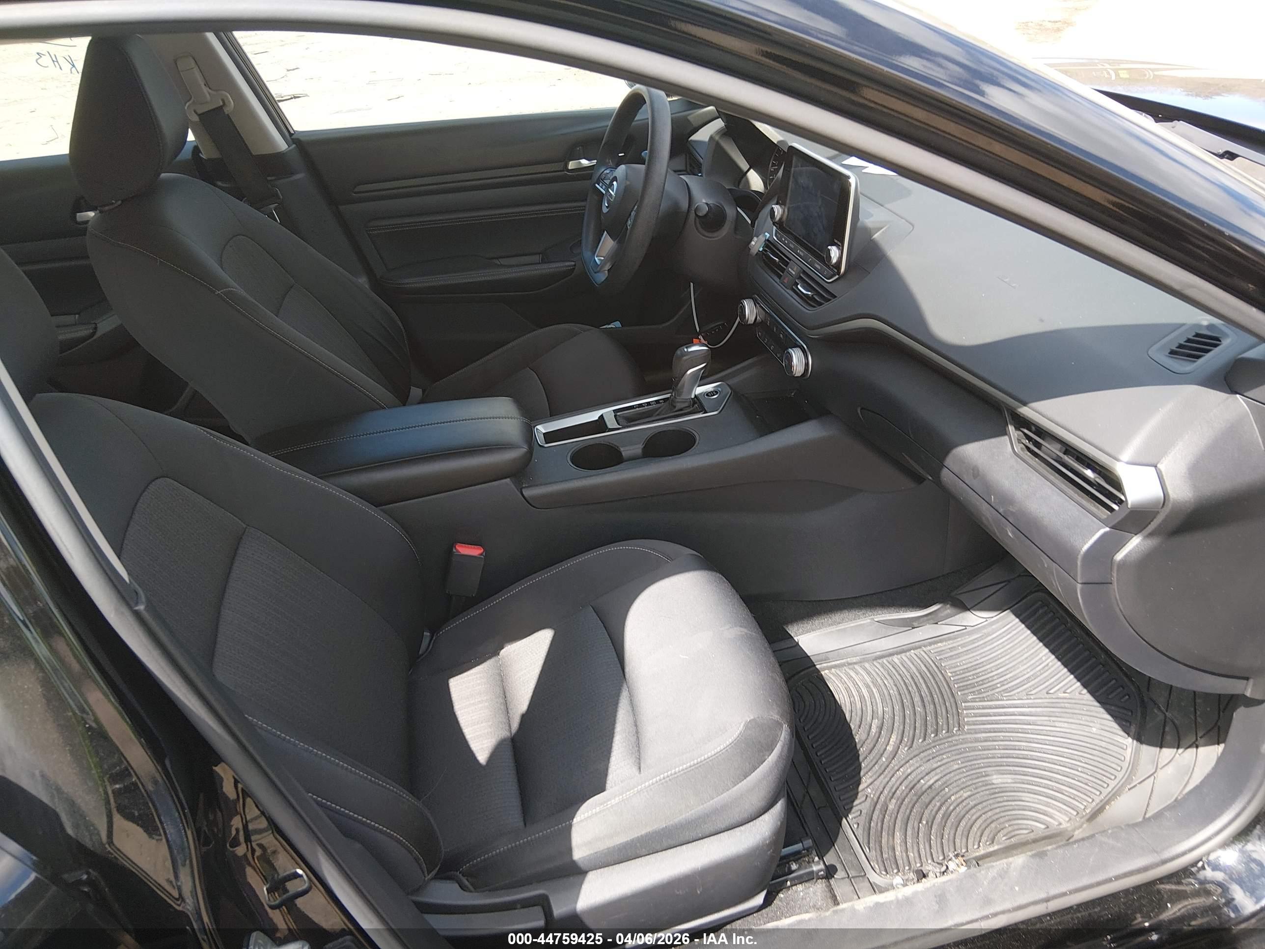 NISSAN ALTIMA image 5