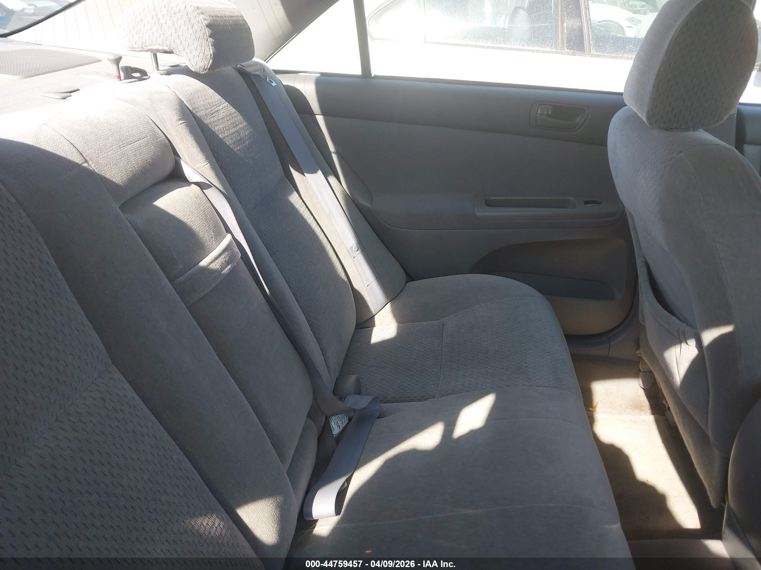 TOYOTA CAMRY image 8