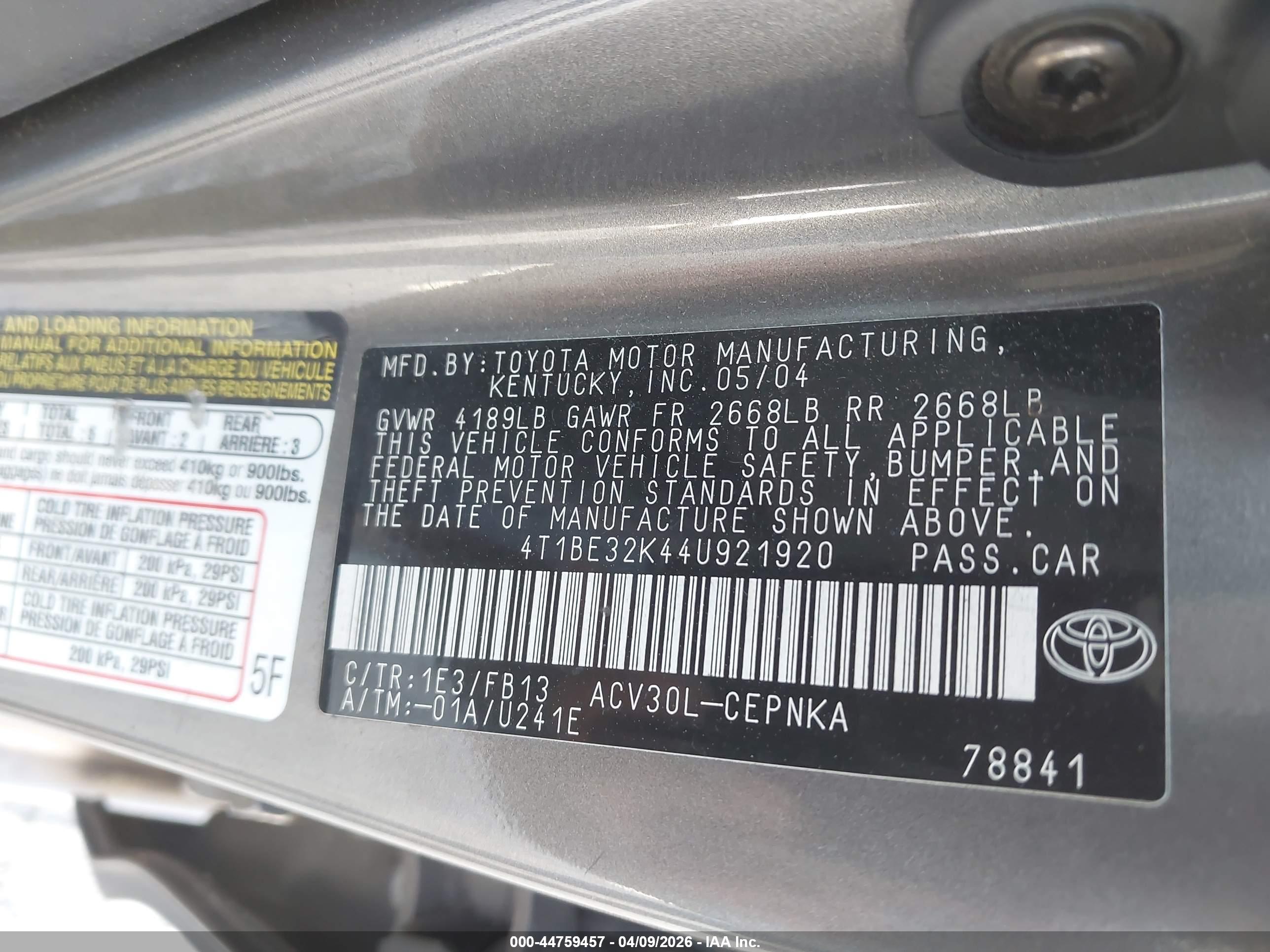 TOYOTA CAMRY image 9